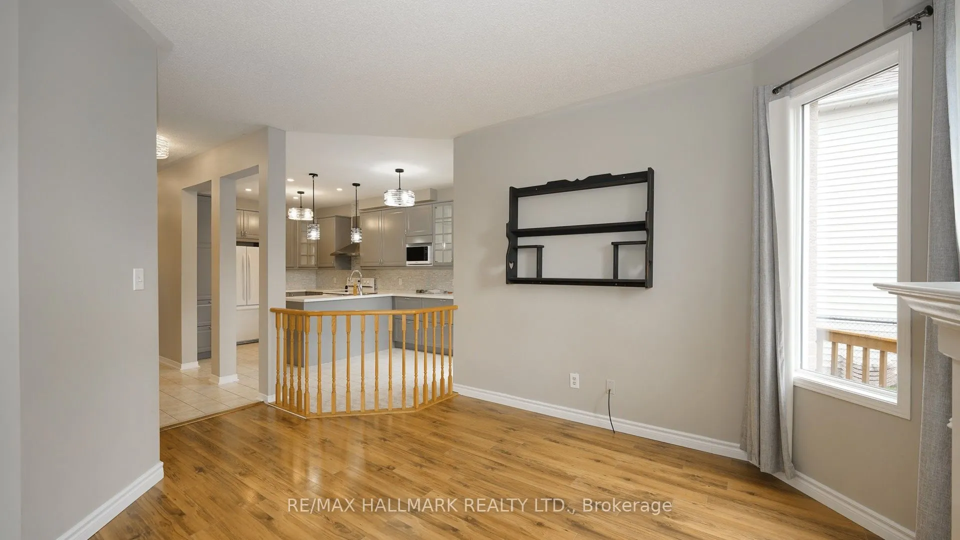 1035 Beatrice Street E #Upper