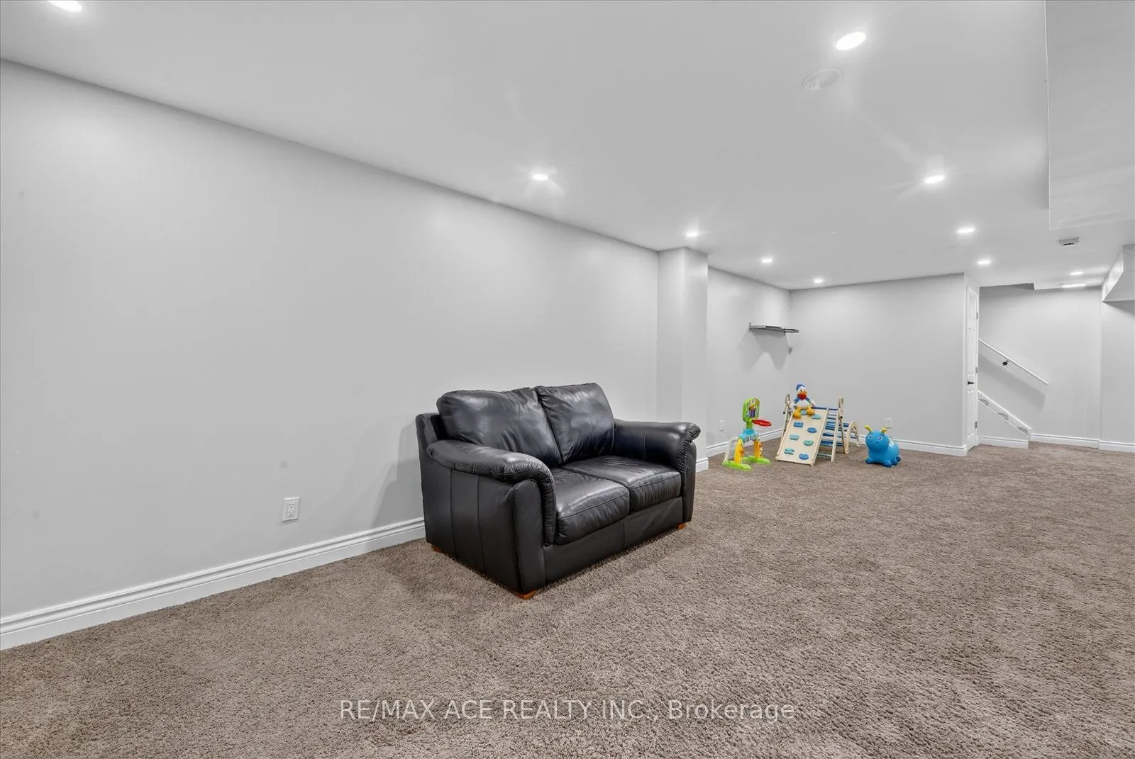 86 Solmar Avenue
