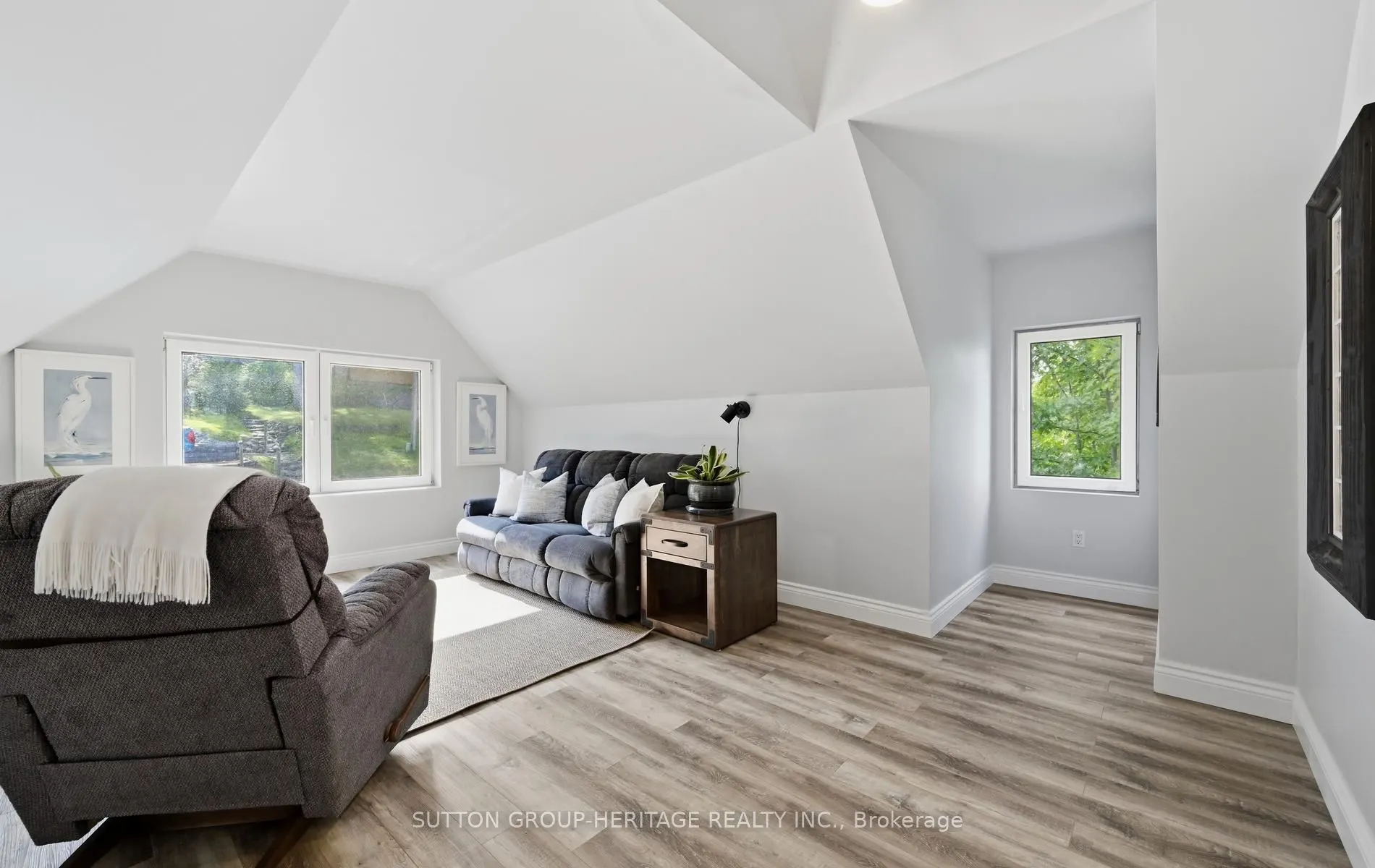 62 Lakeside Beach Road