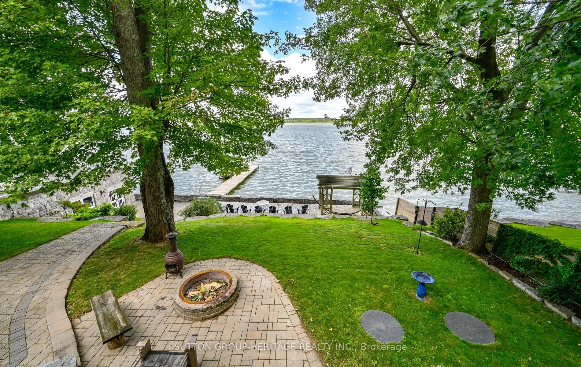 62 Lakeside Beach Road