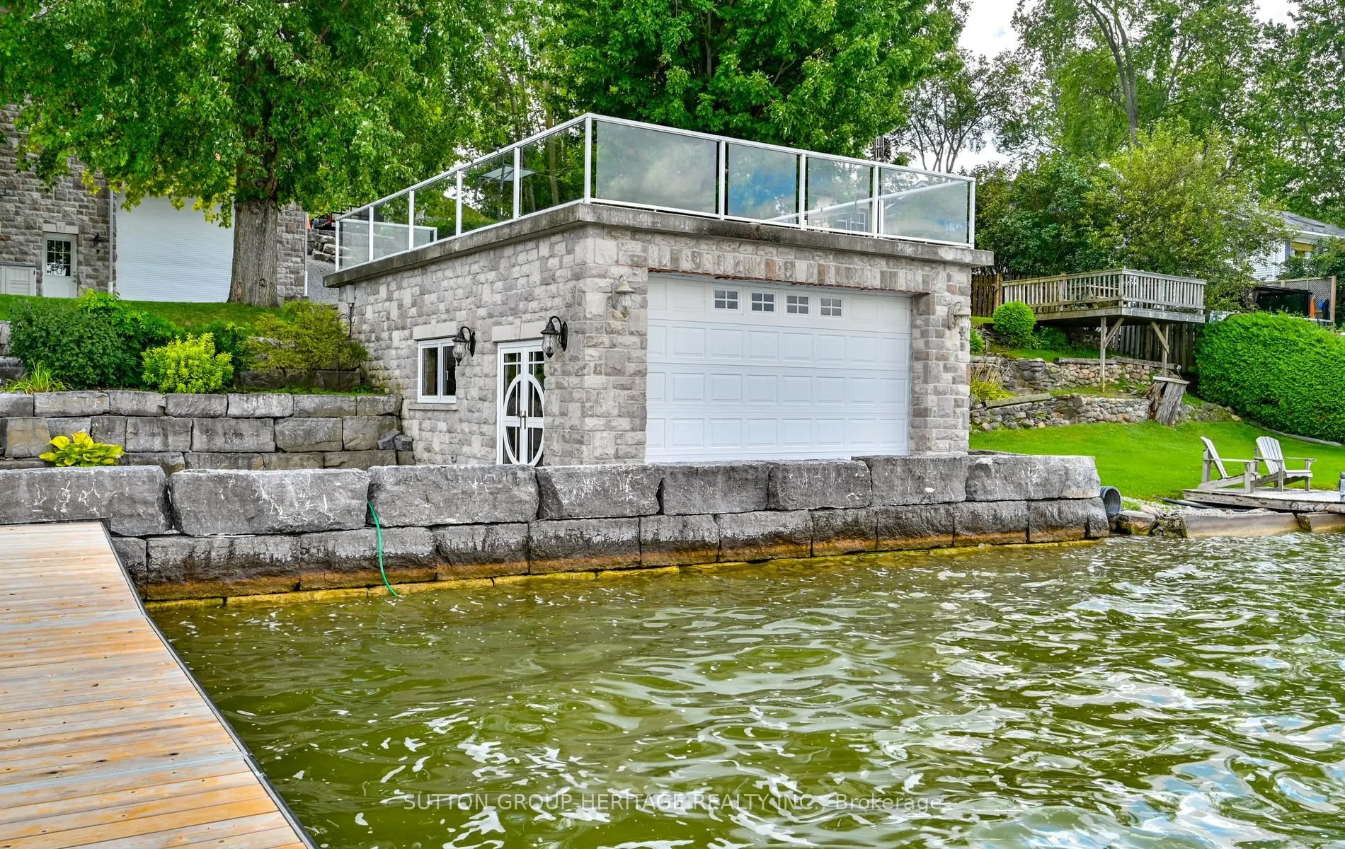 62 Lakeside Beach Road