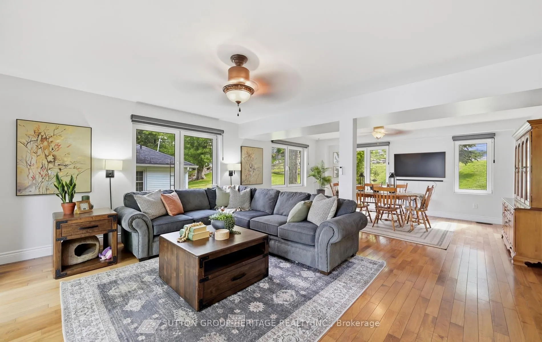 62 Lakeside Beach Road