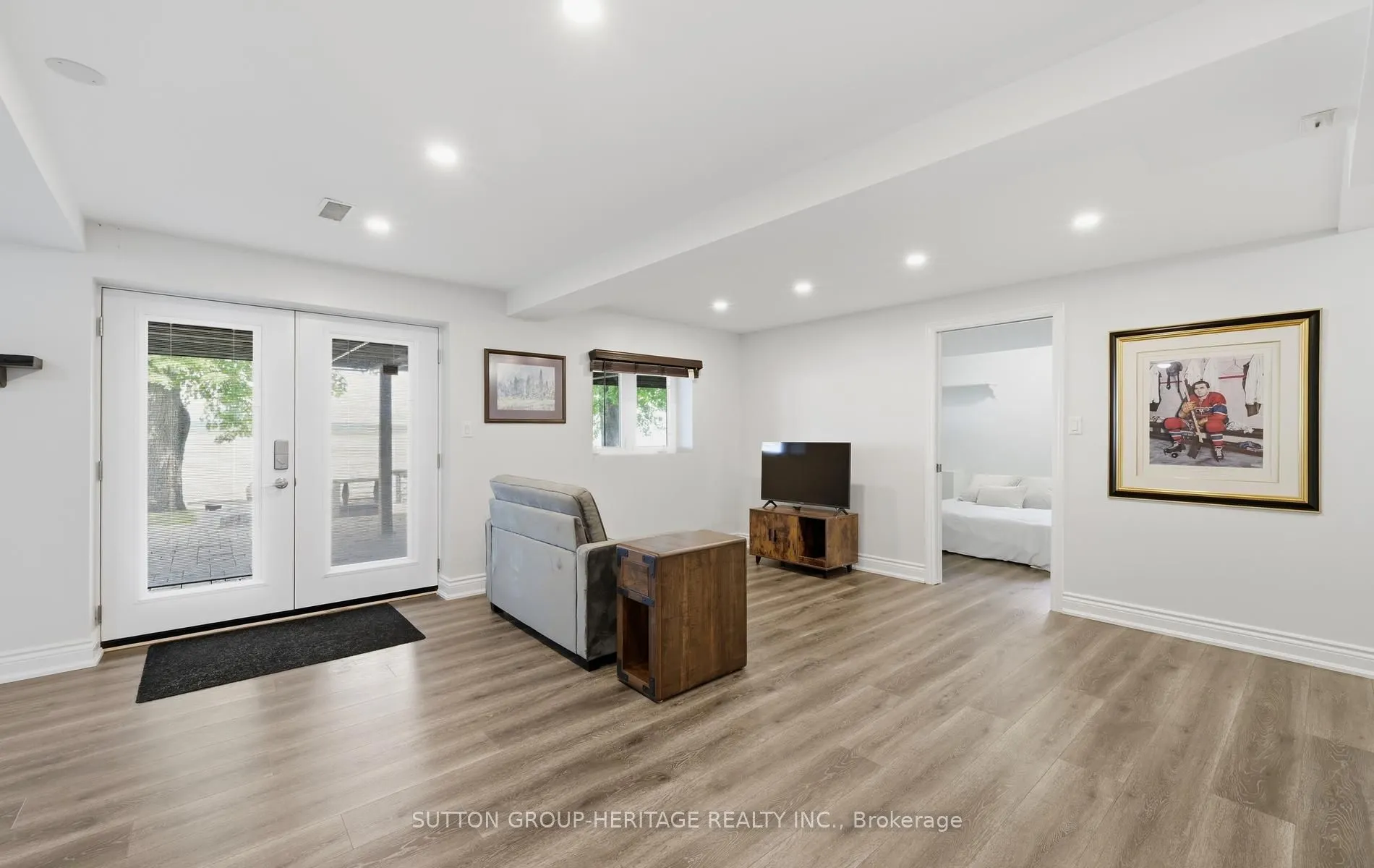 62 Lakeside Beach Road