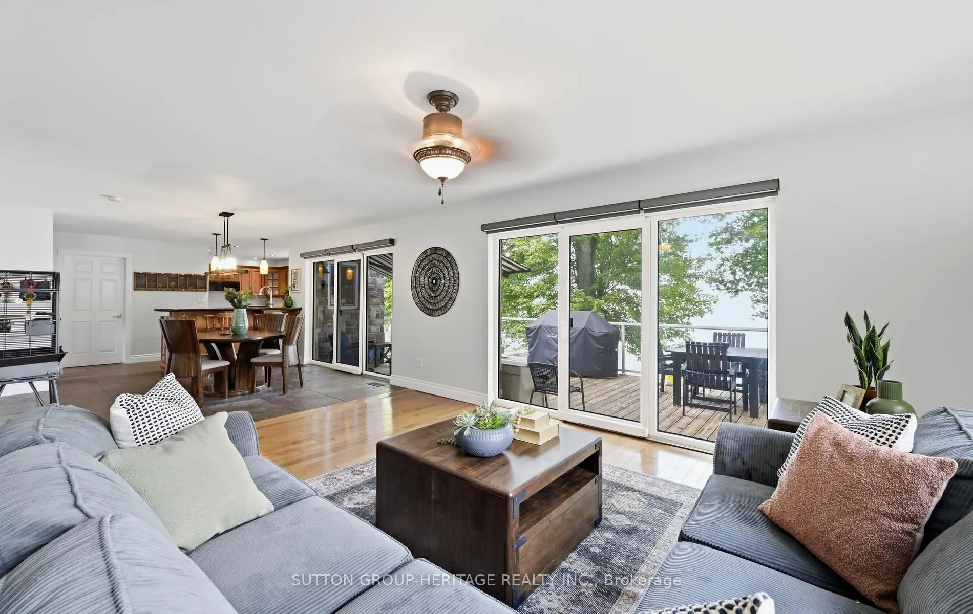 62 Lakeside Beach Road