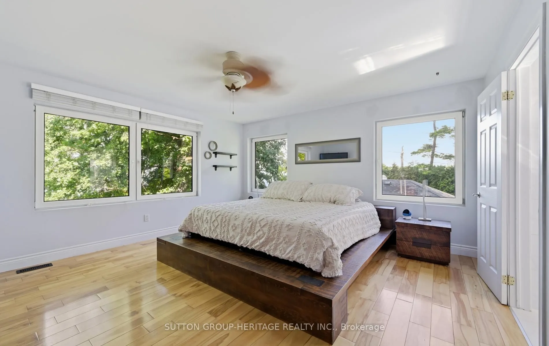 62 Lakeside Beach Road