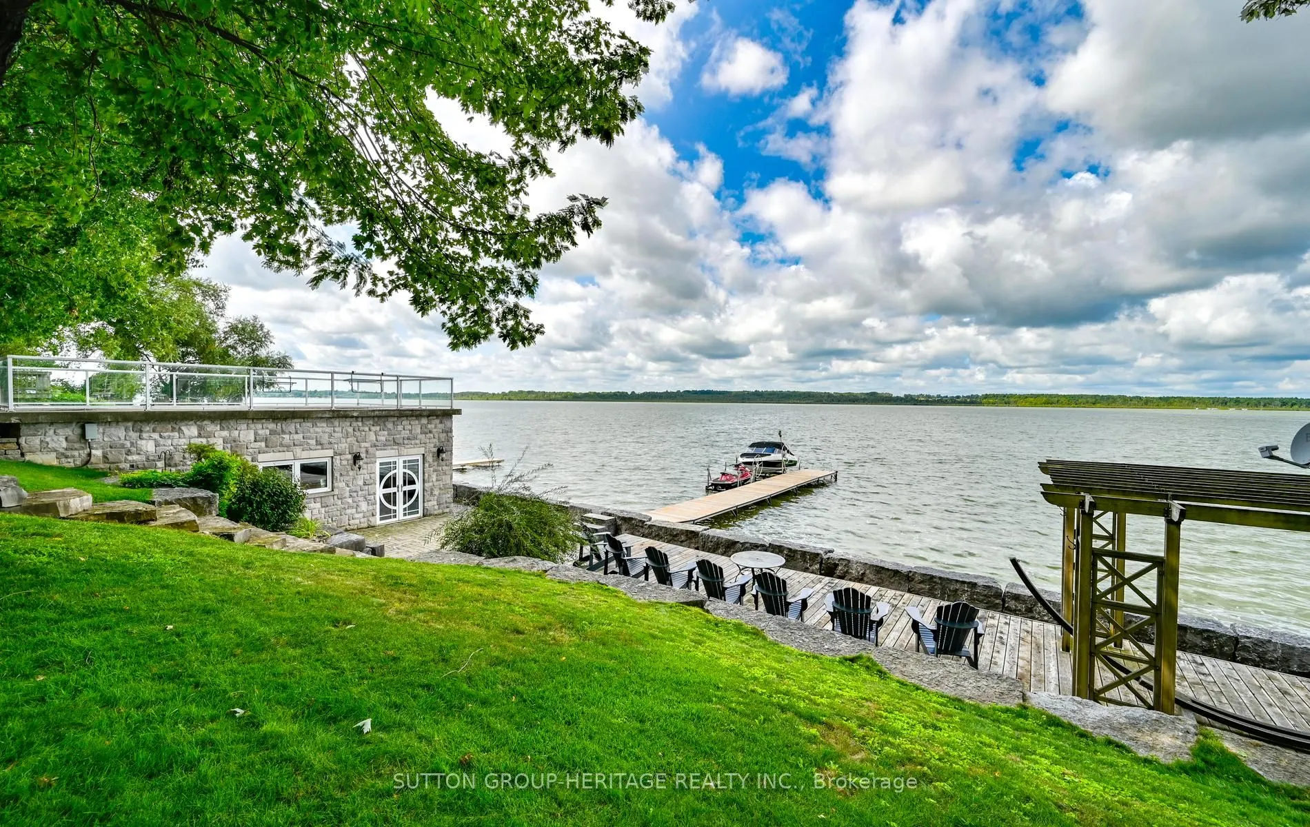 62 Lakeside Beach Road