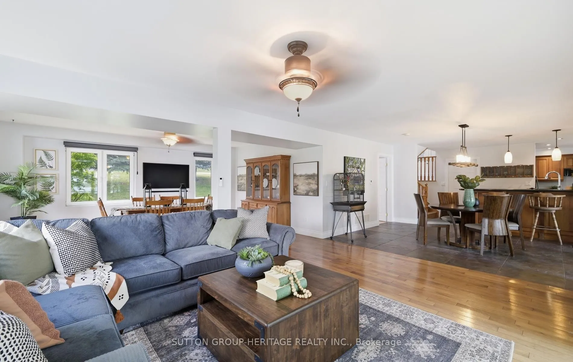 62 Lakeside Beach Road