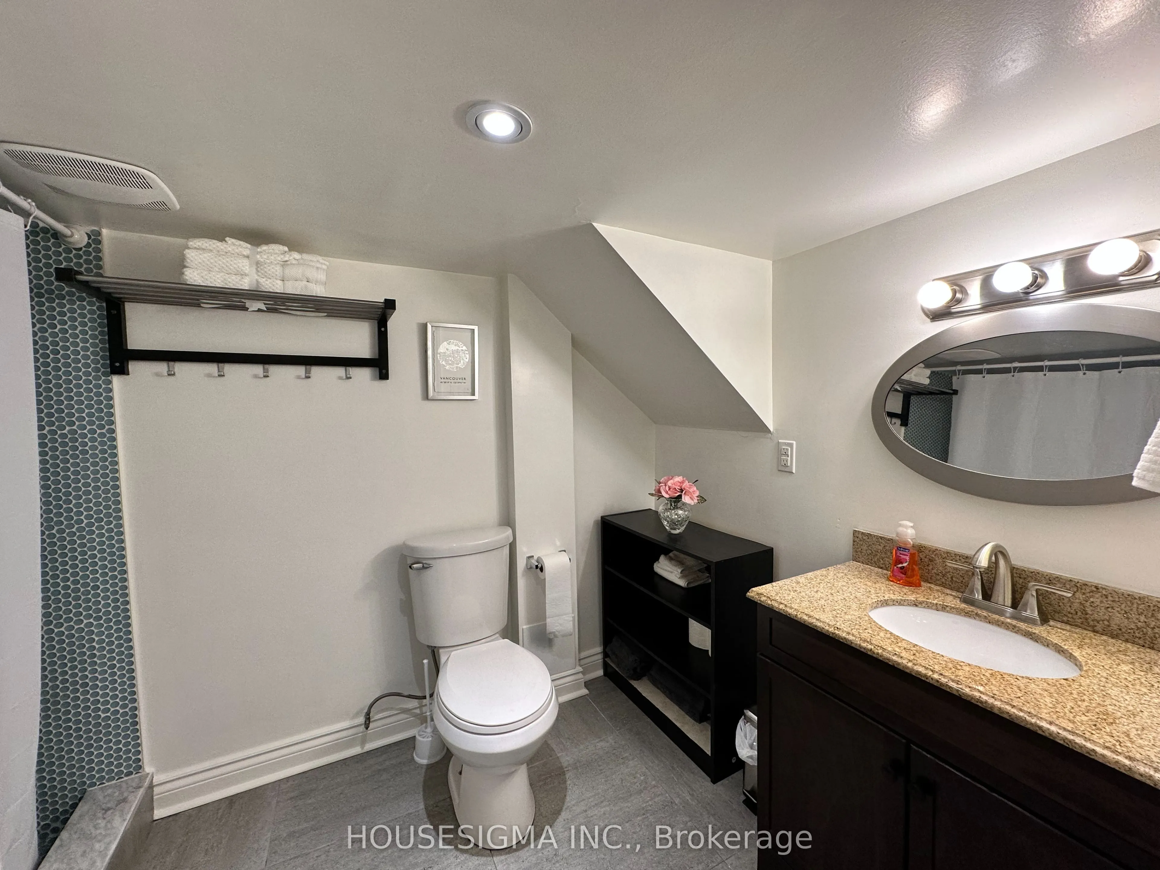 256 Woodbine Avenue