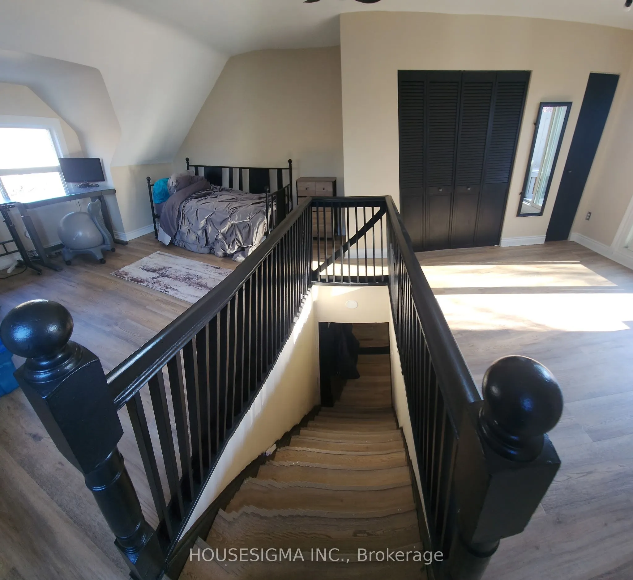 256 Woodbine Avenue