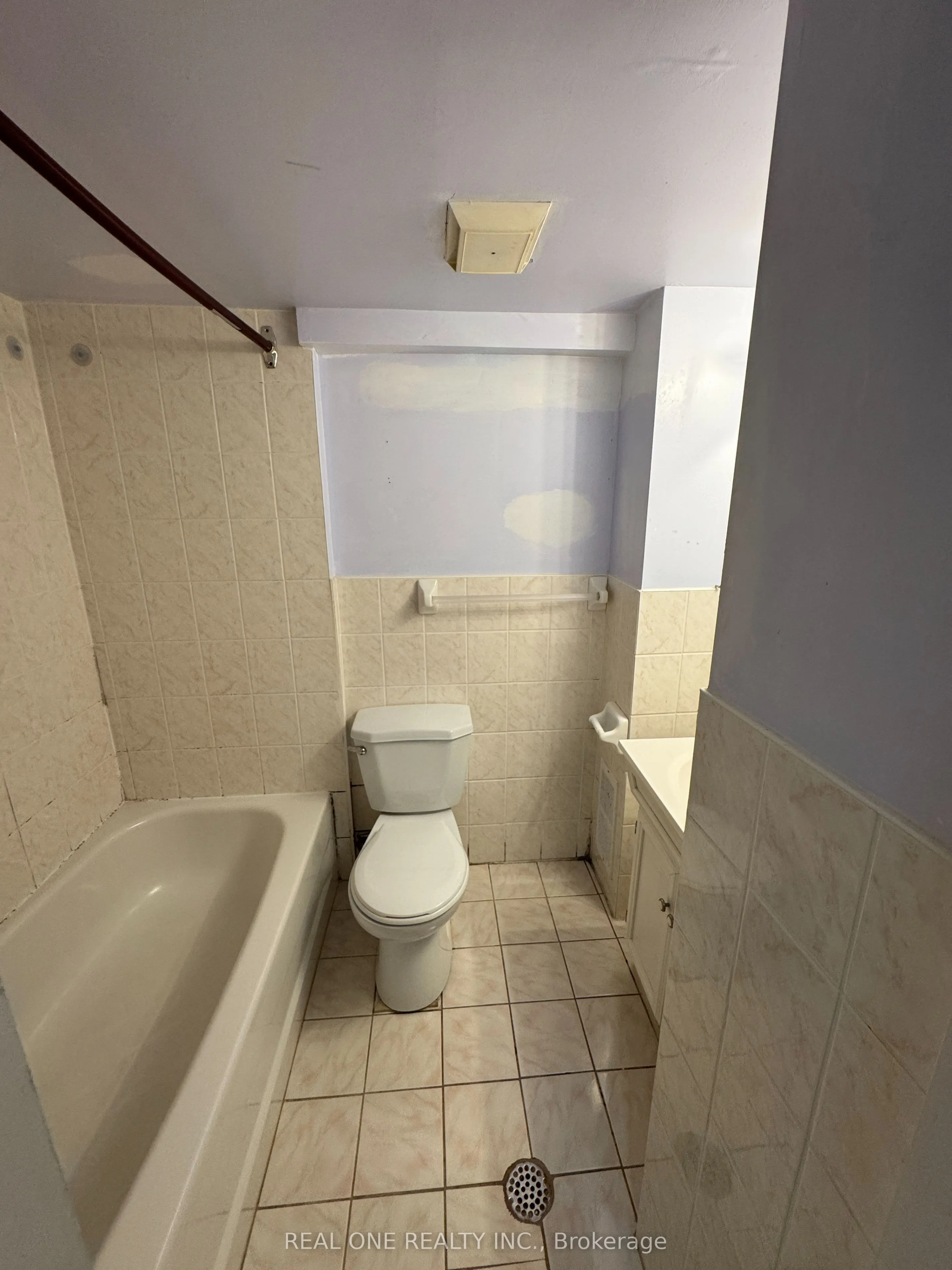 72 Dusay Place #16