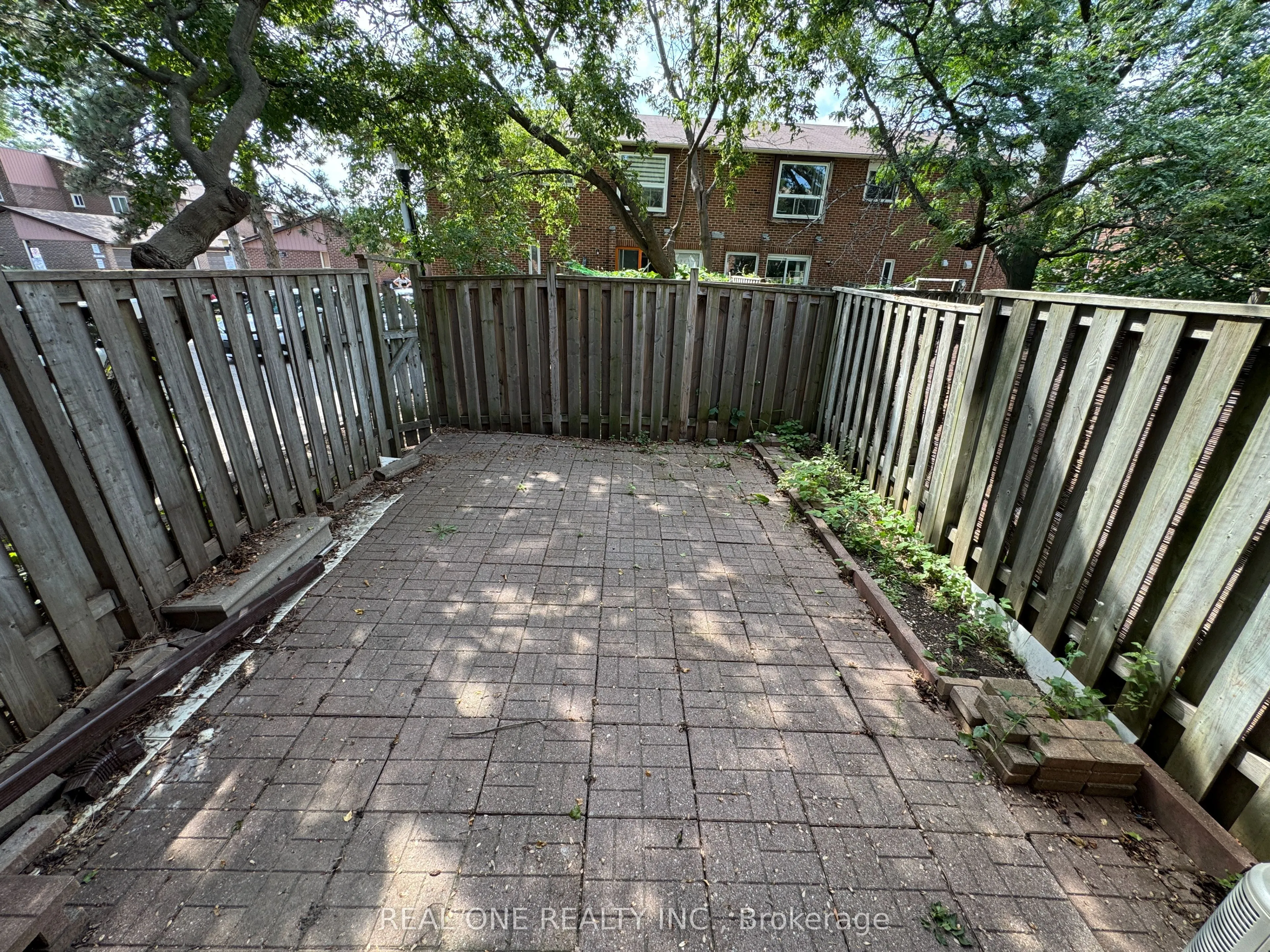 72 Dusay Place #16