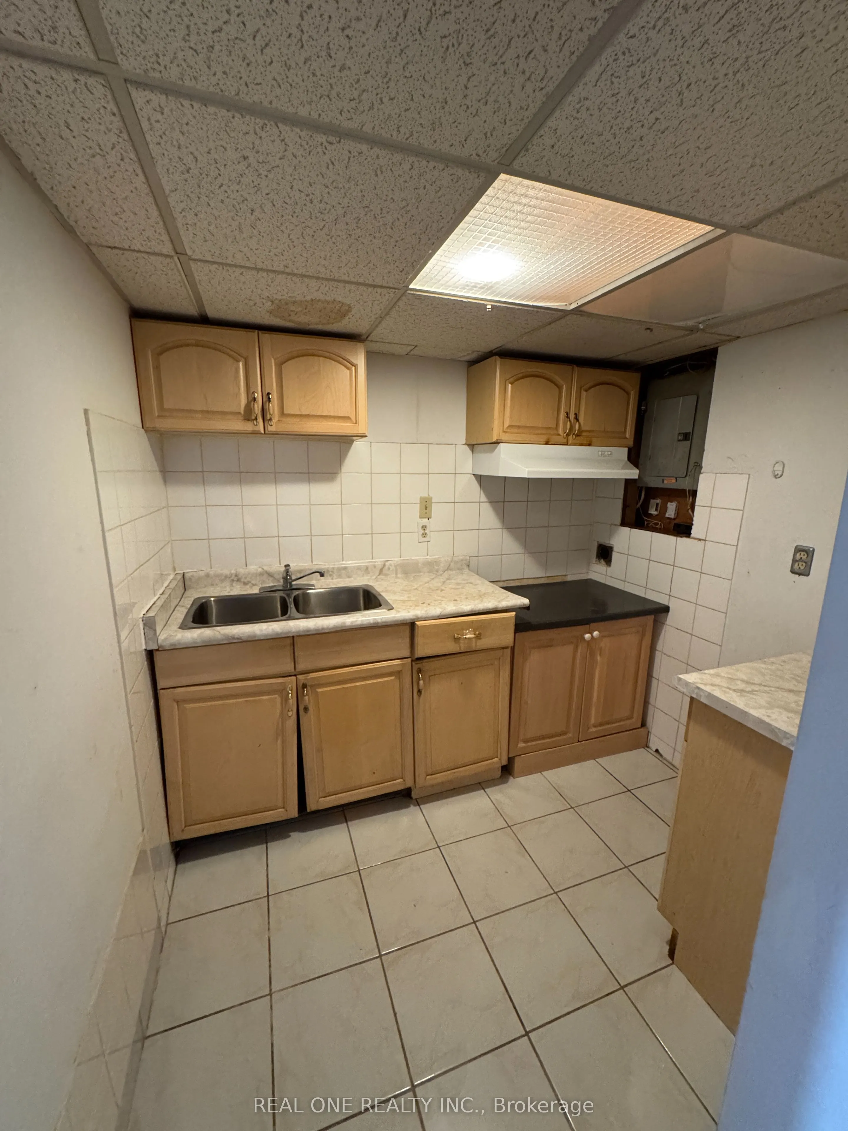 72 Dusay Place #16