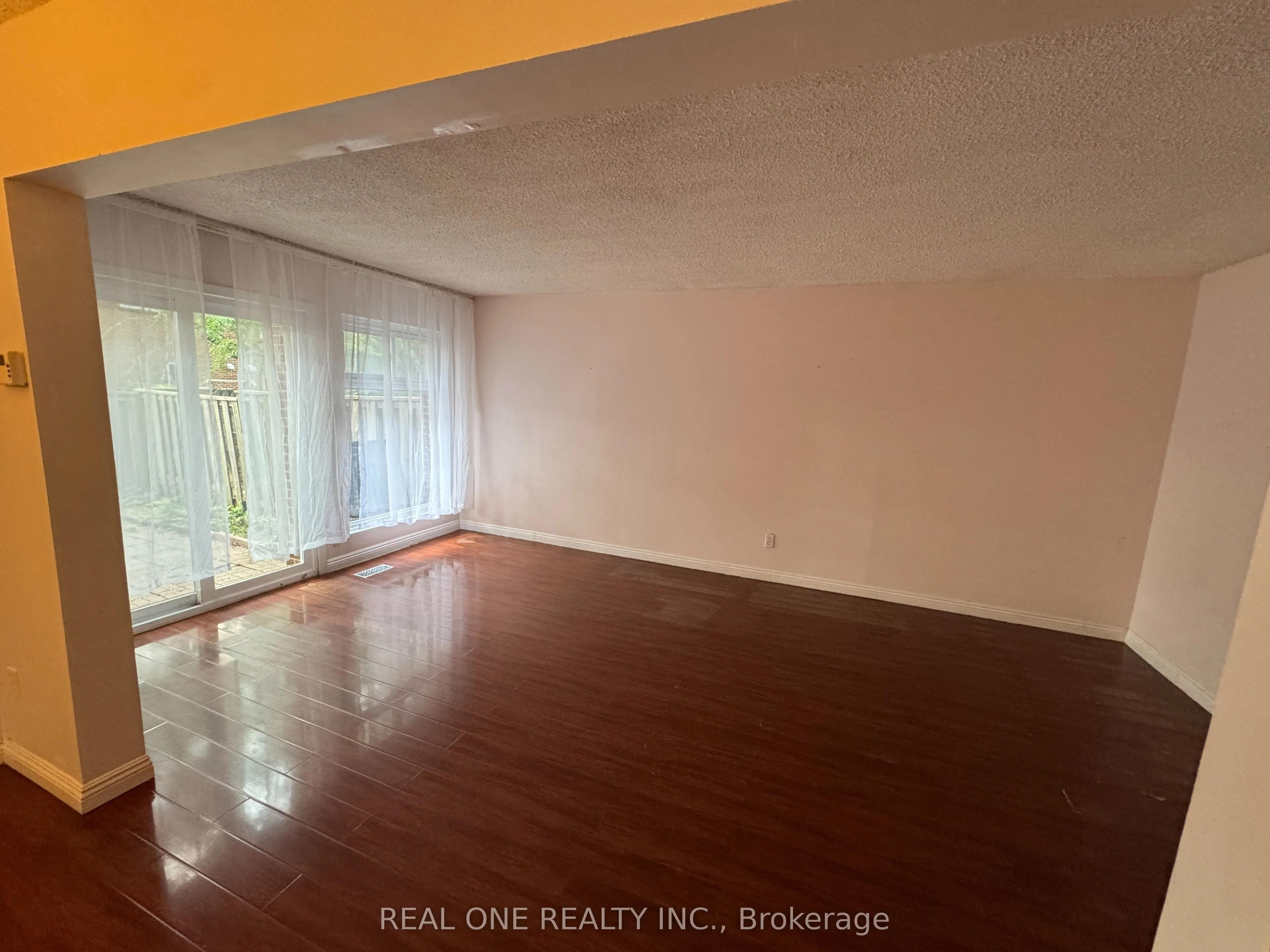 72 Dusay Place #16