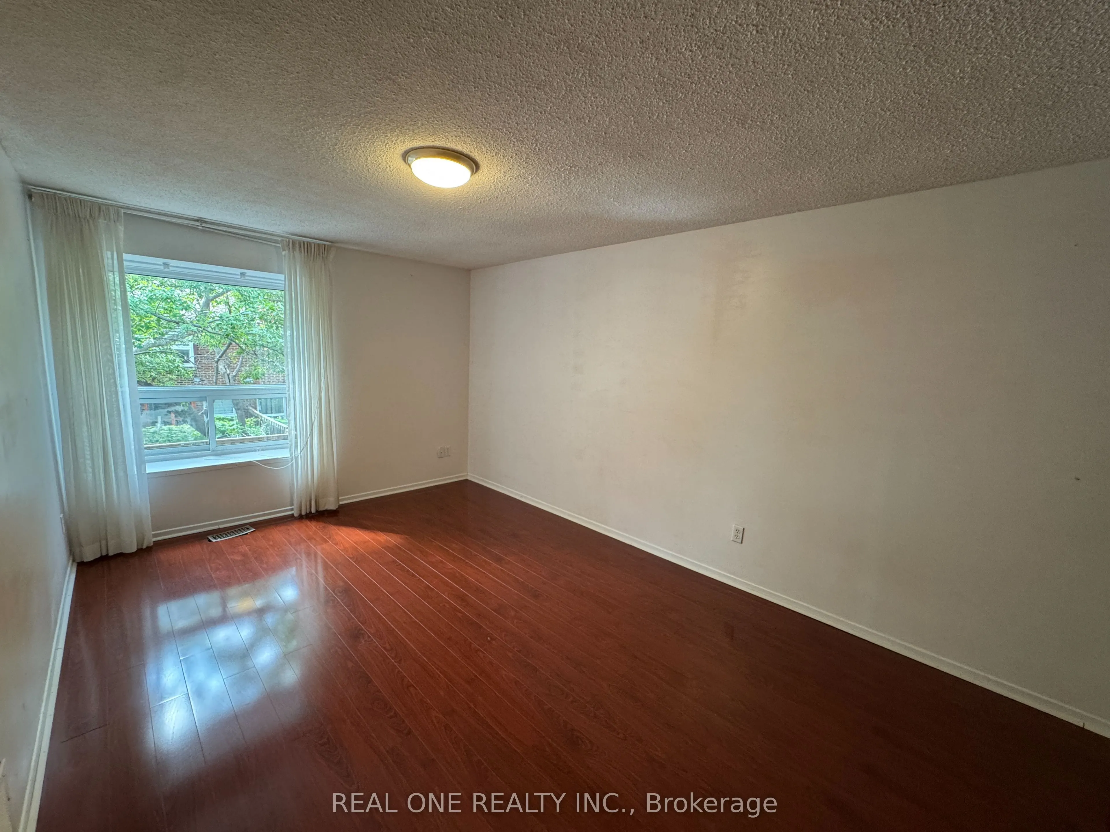 72 Dusay Place #16