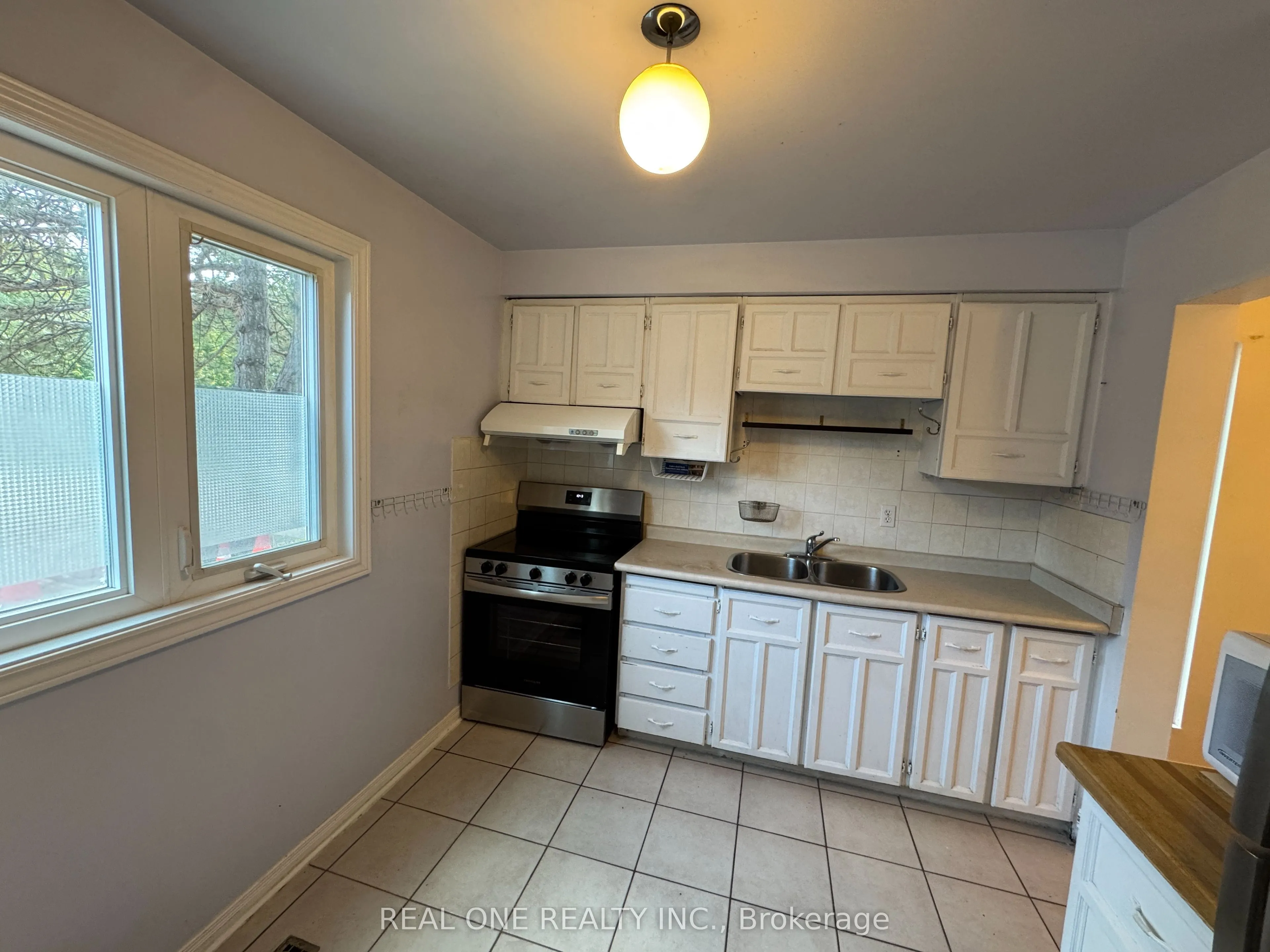 72 Dusay Place #16