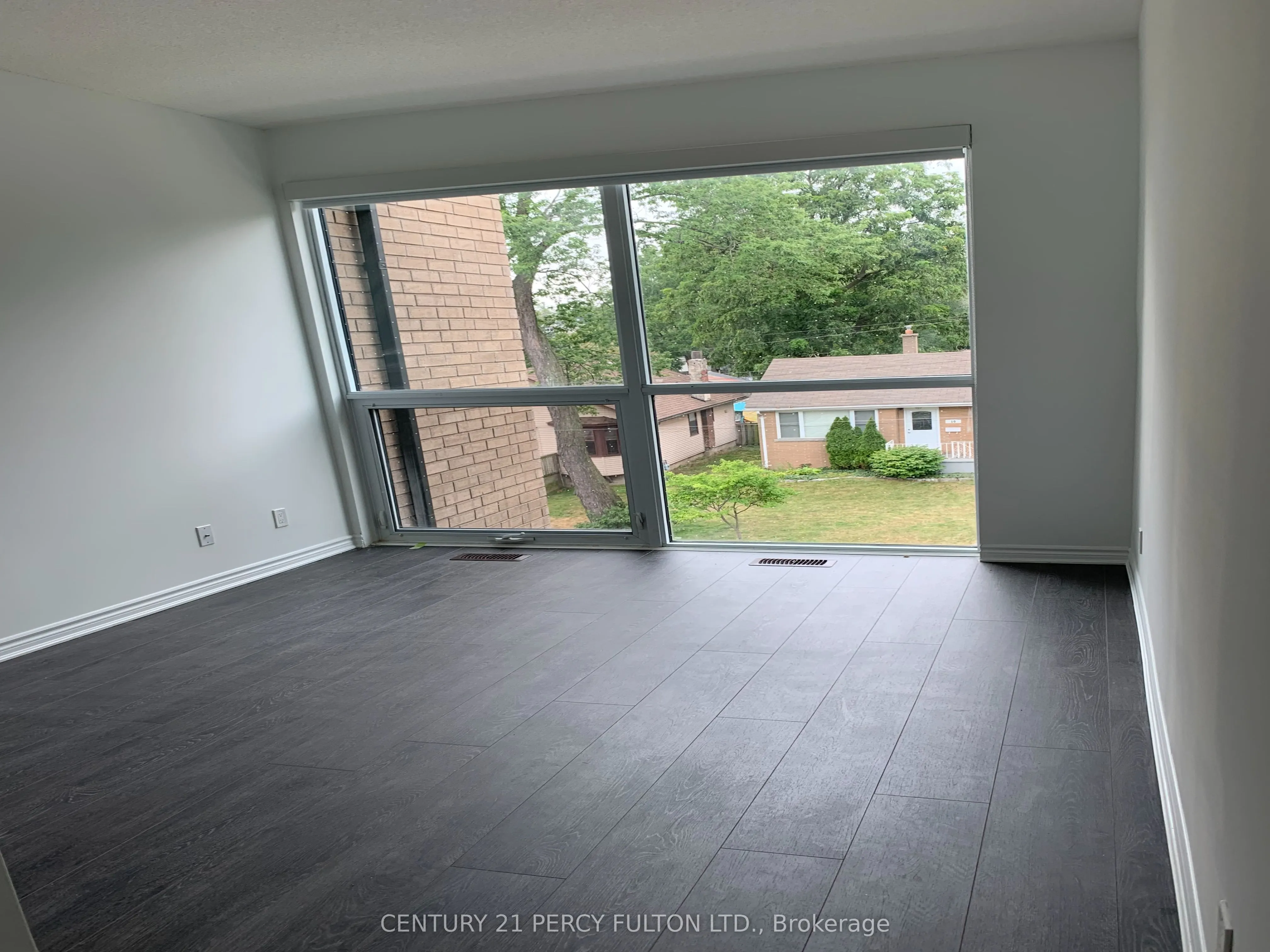 9B Falaise Road #34