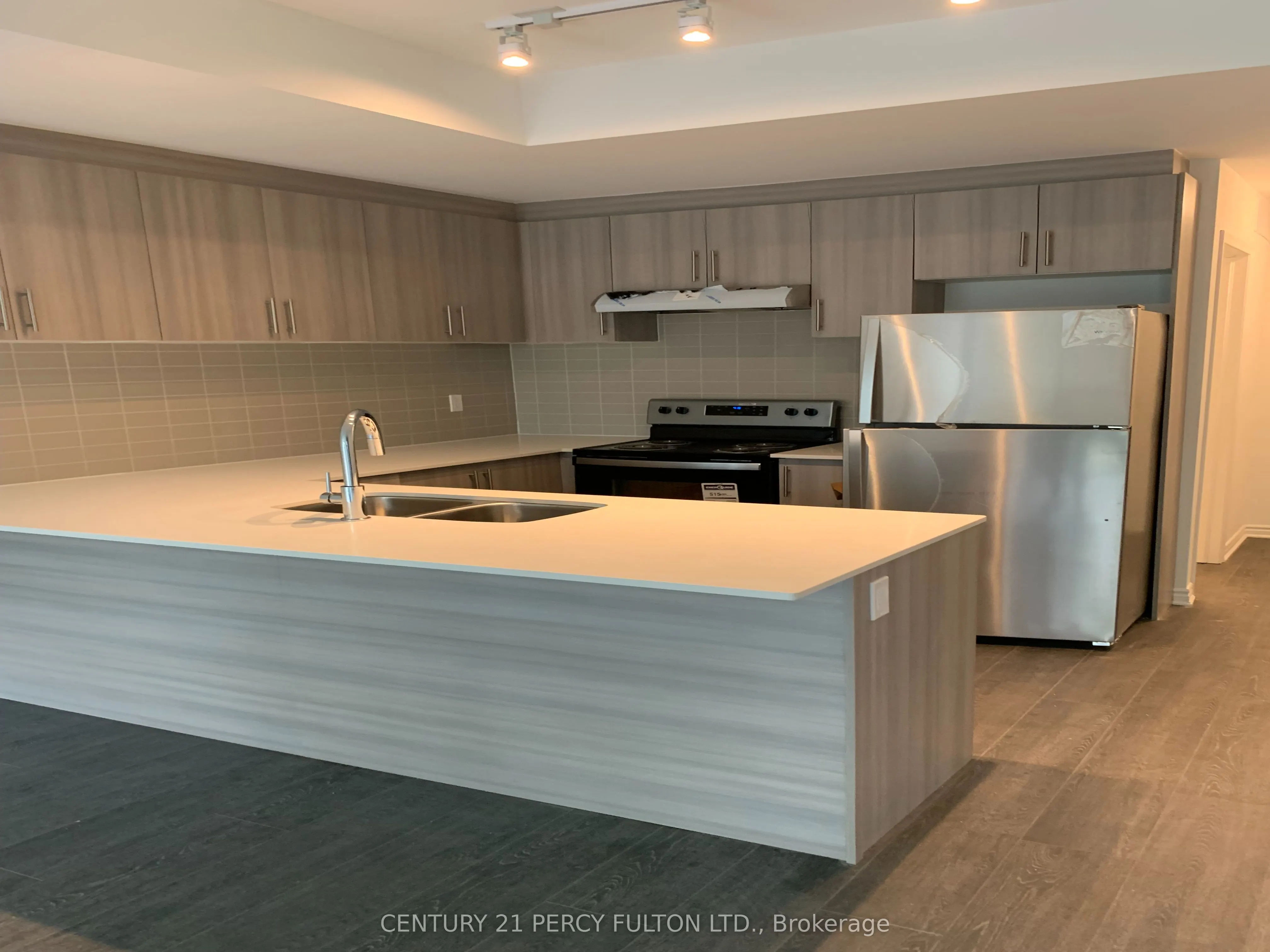 9B Falaise Road #34