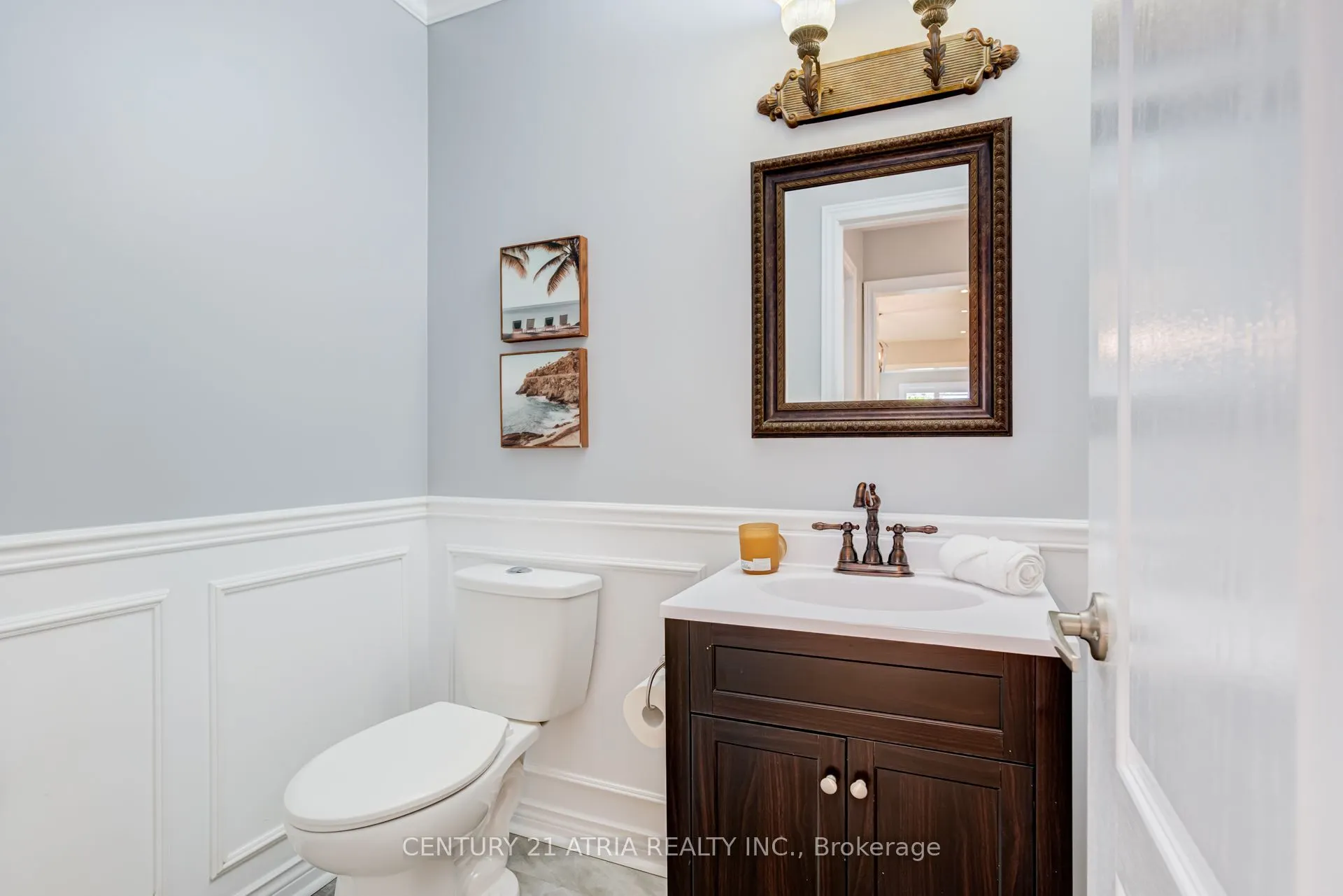 14 Robert Attersley Drive W