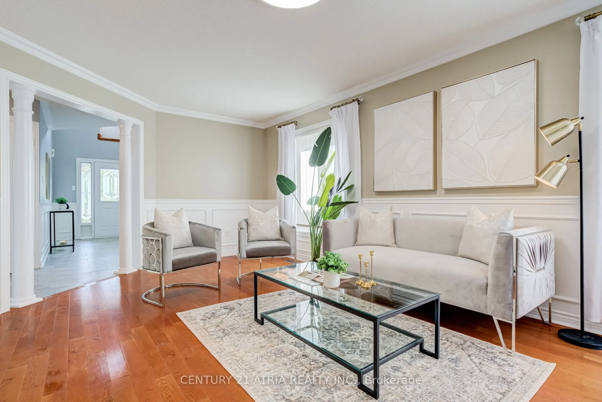 14 Robert Attersley Drive W