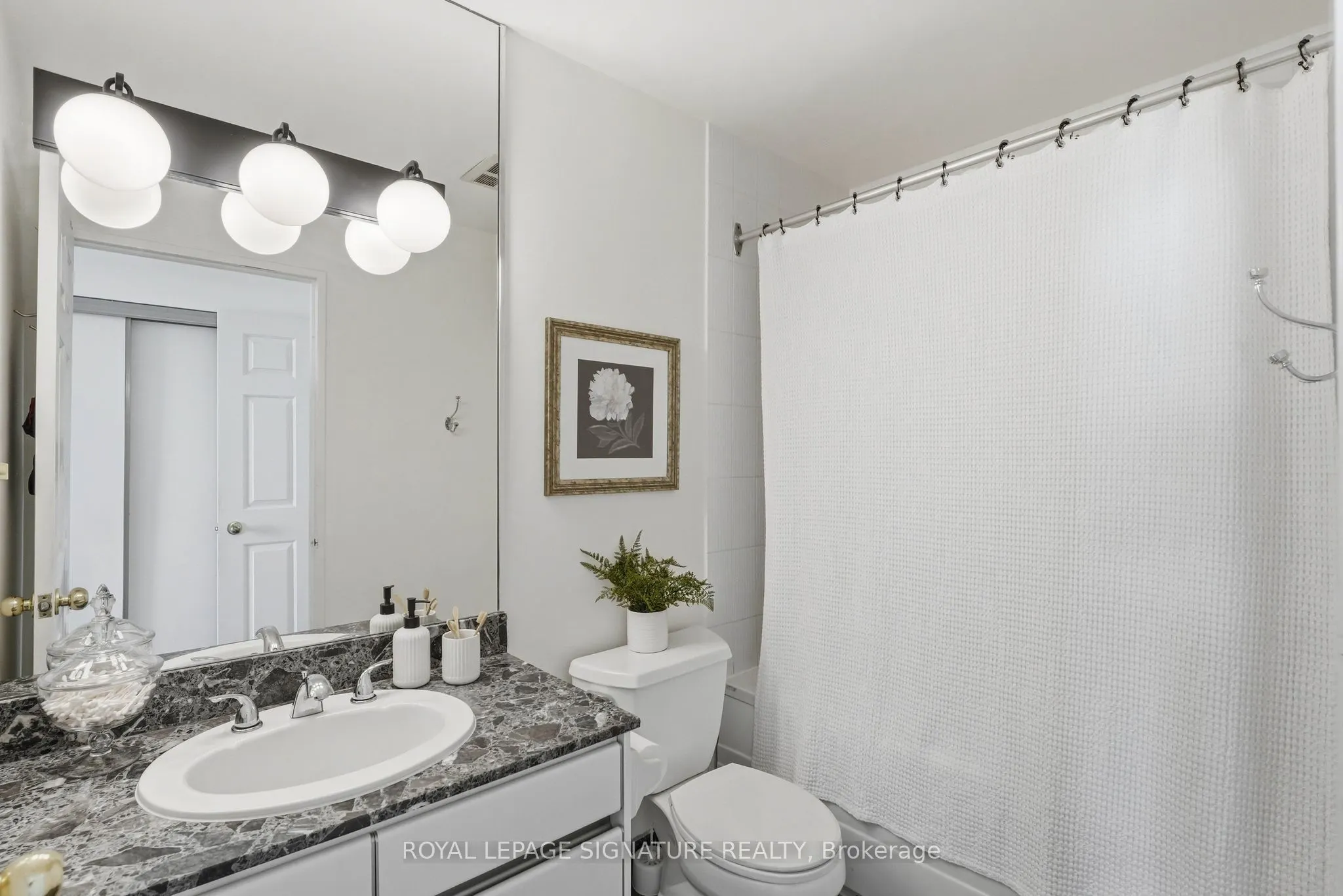 20 Guildwood Parkway #PH1