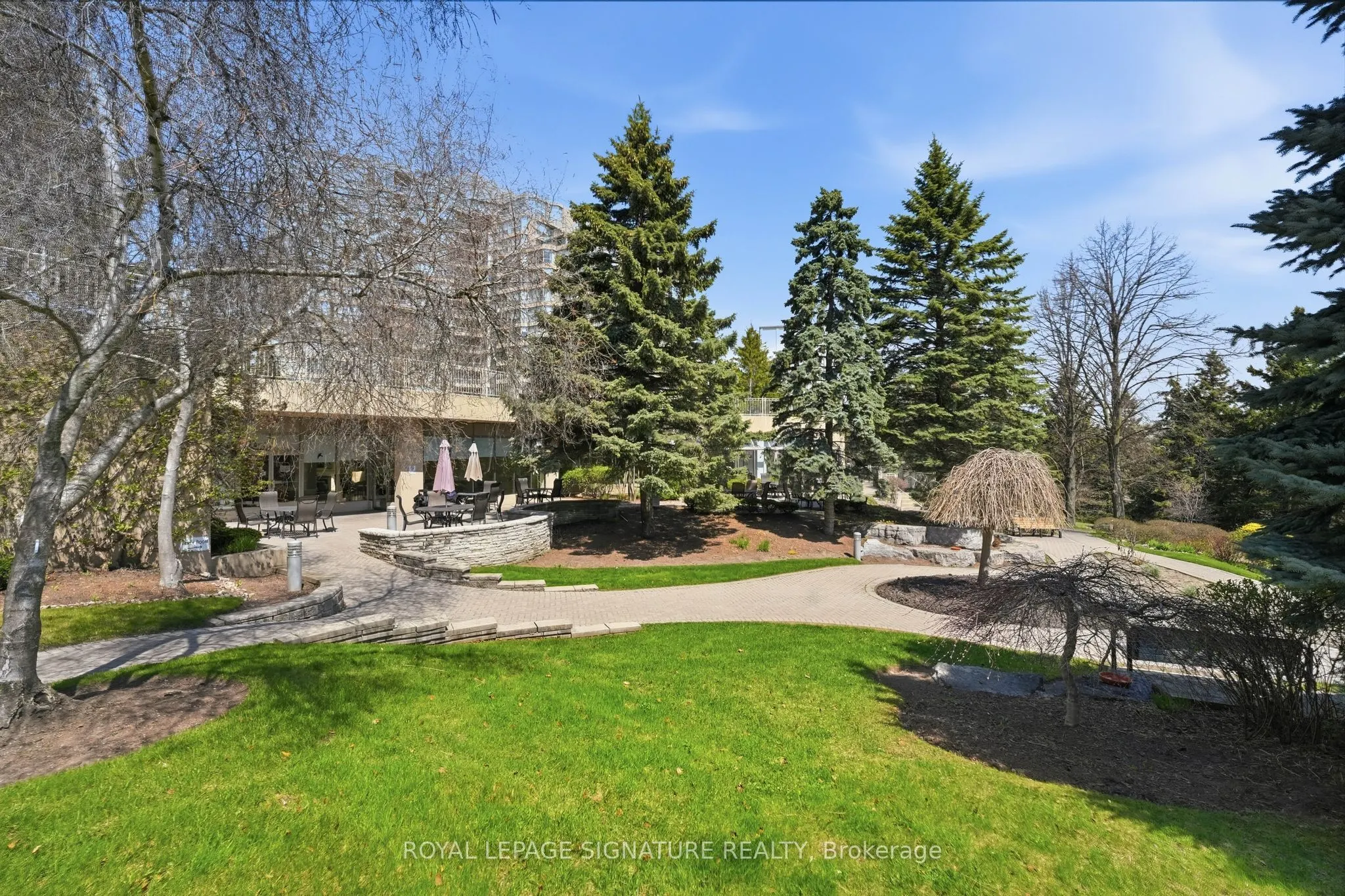 20 Guildwood Parkway #PH1