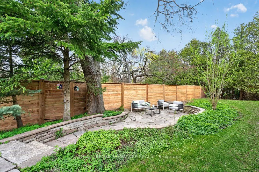 2 Pine Ridge Drive