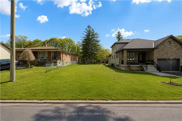33 Andrew Avenue