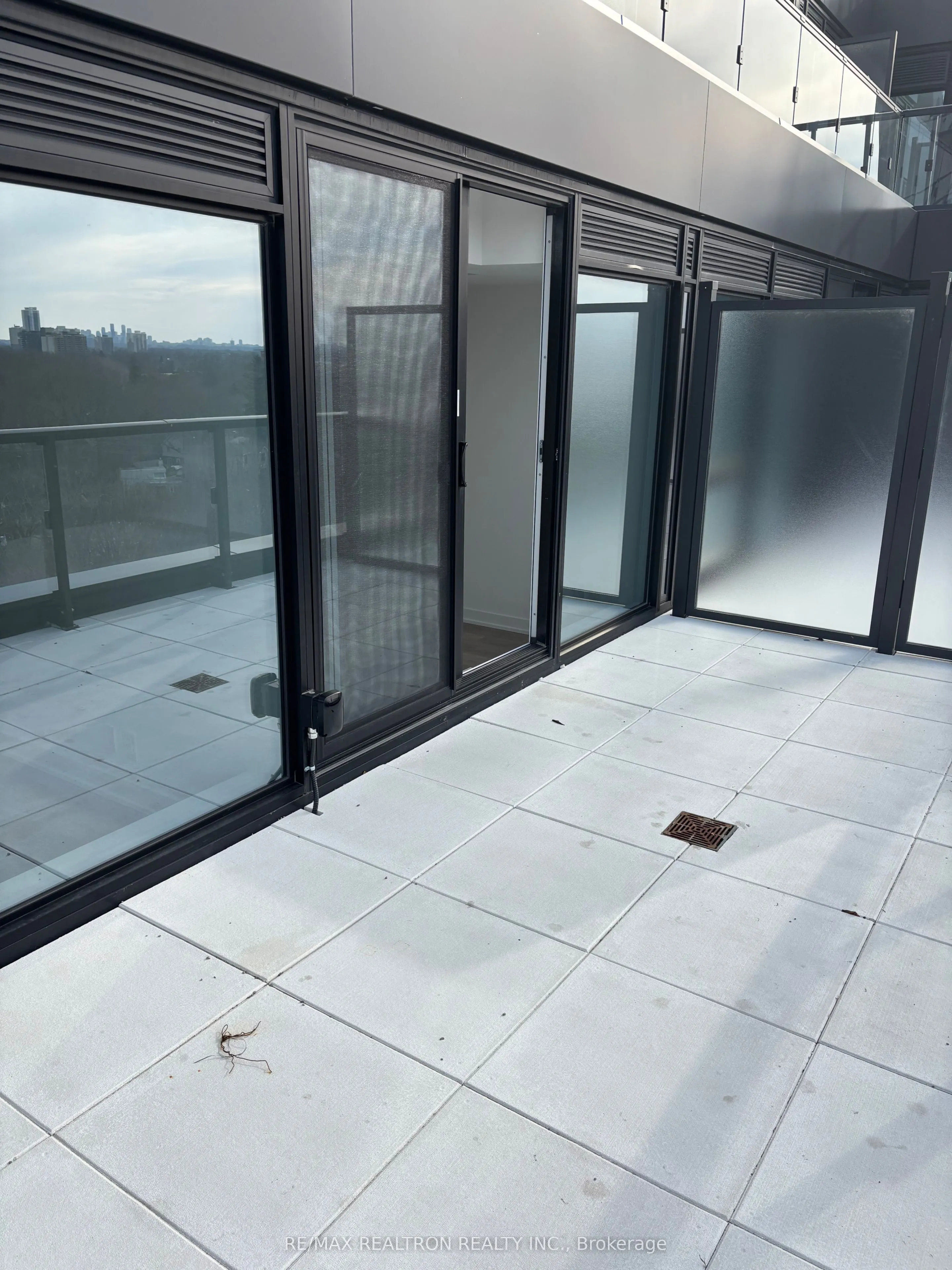 2 Manderley Drive #904