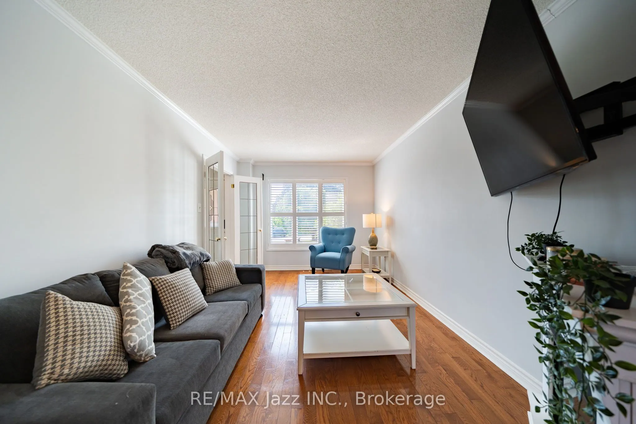 110 Freeland Avenue