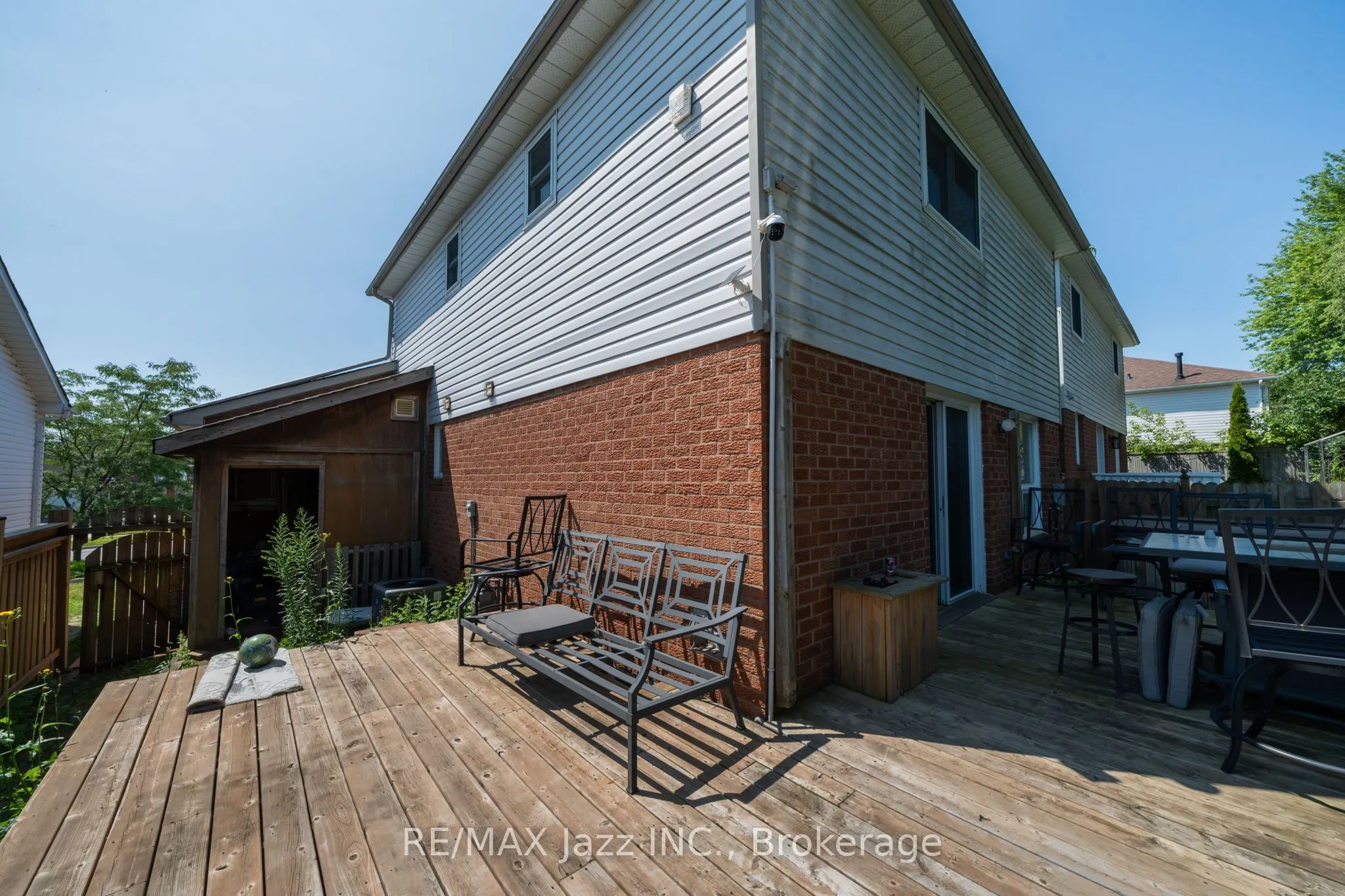 110 Freeland Avenue
