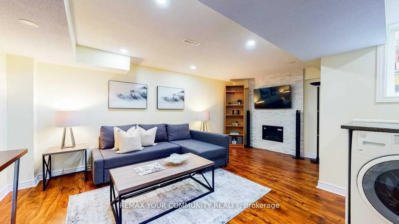 143 Cornish Drive E