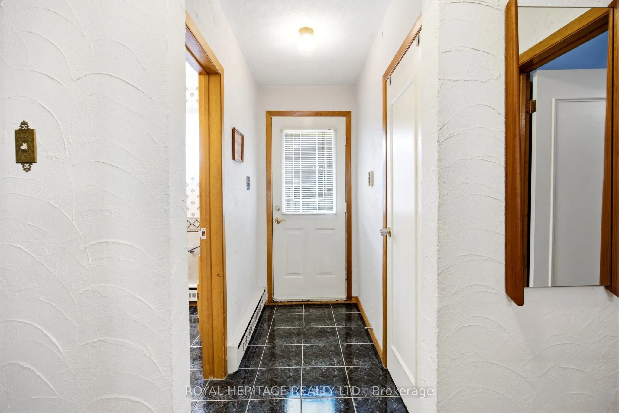 394 Amstel Court