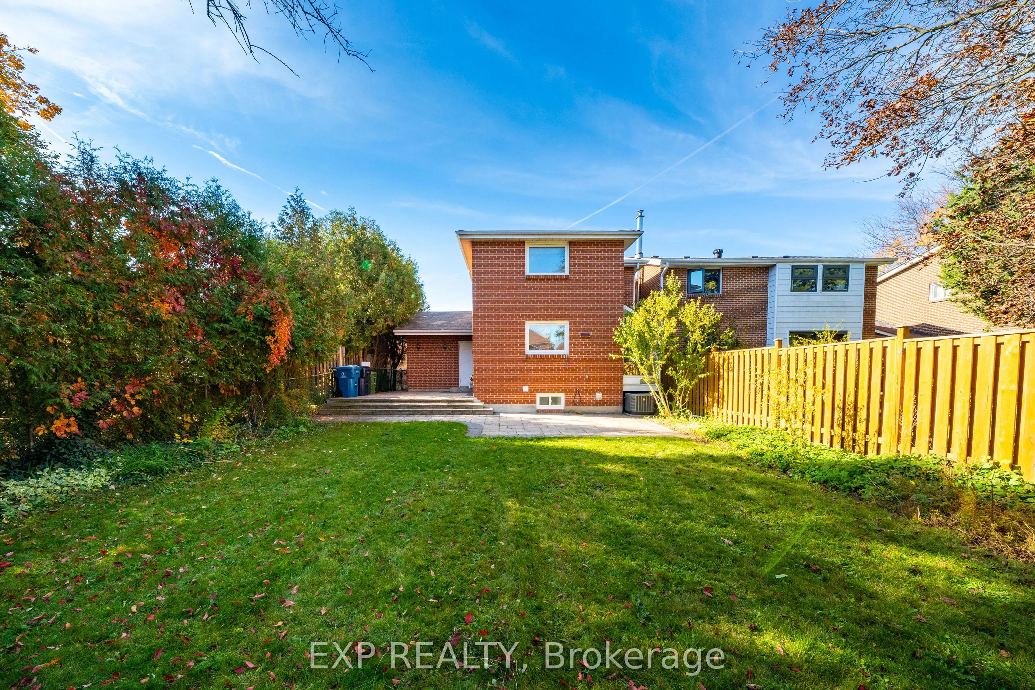 74 Longford Crescent