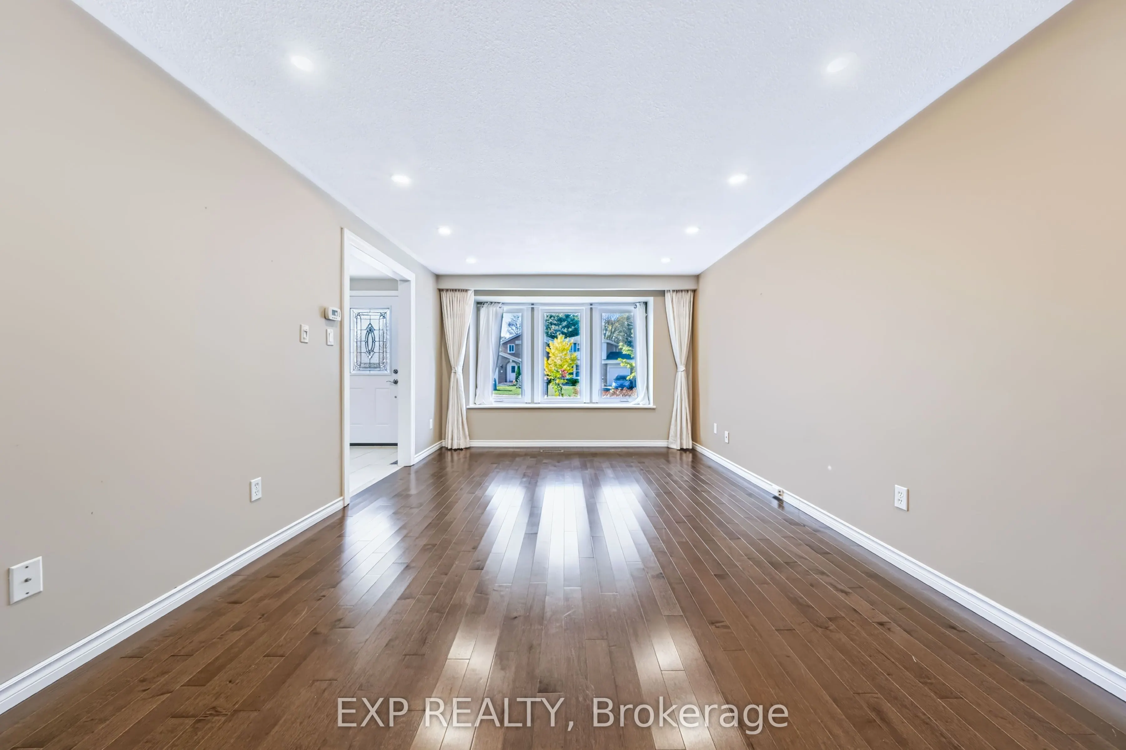 74 Longford Crescent