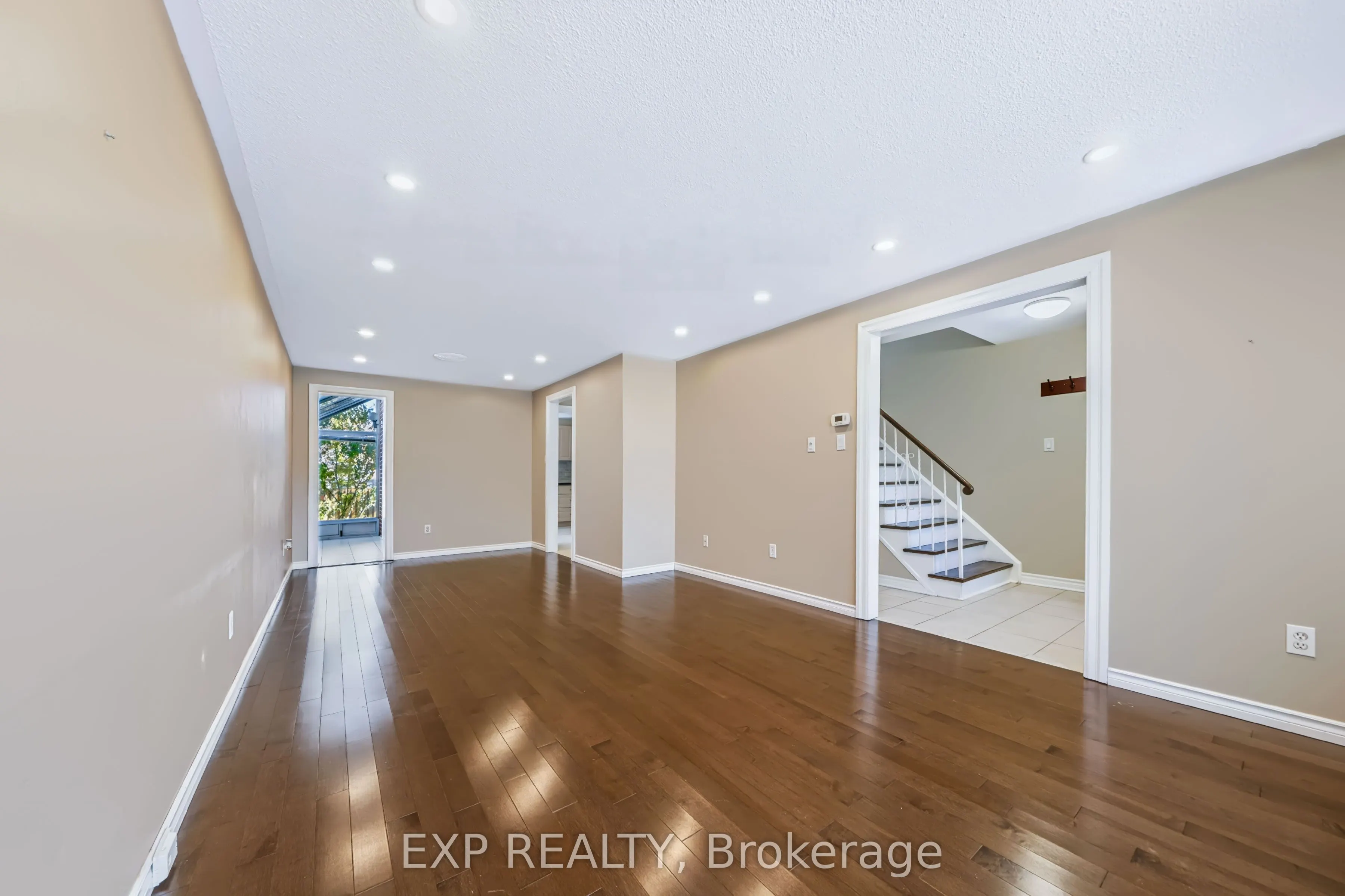 74 Longford Crescent