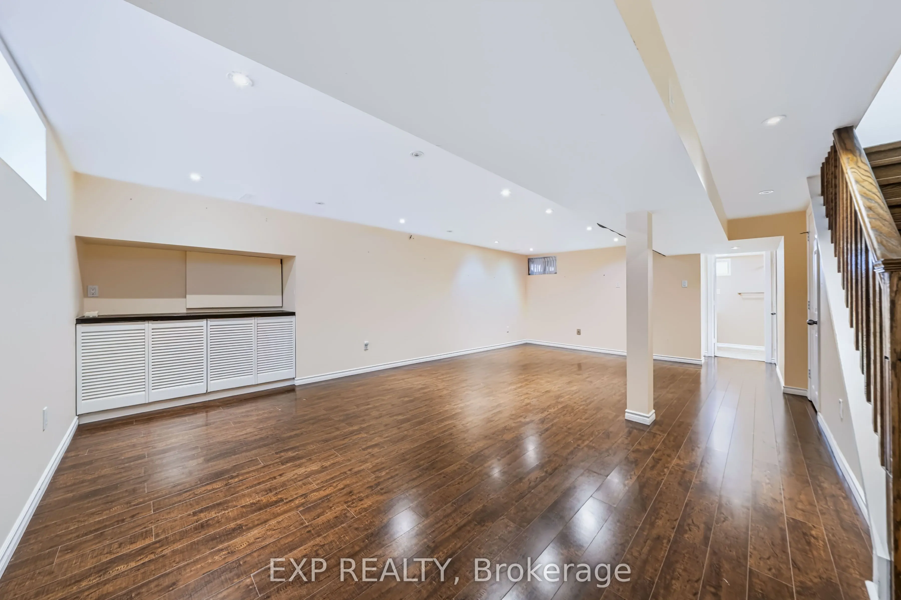 74 Longford Crescent
