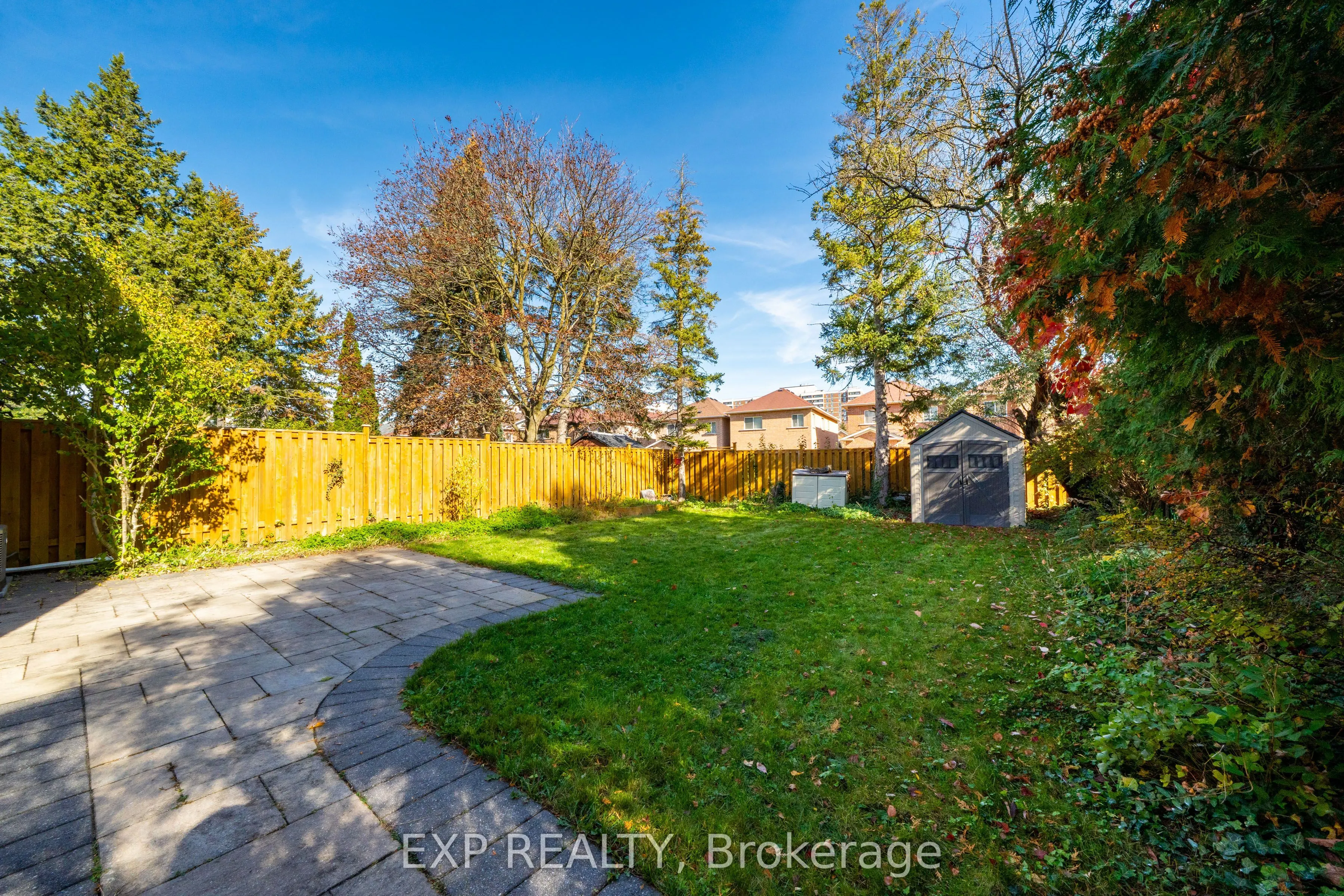 74 Longford Crescent