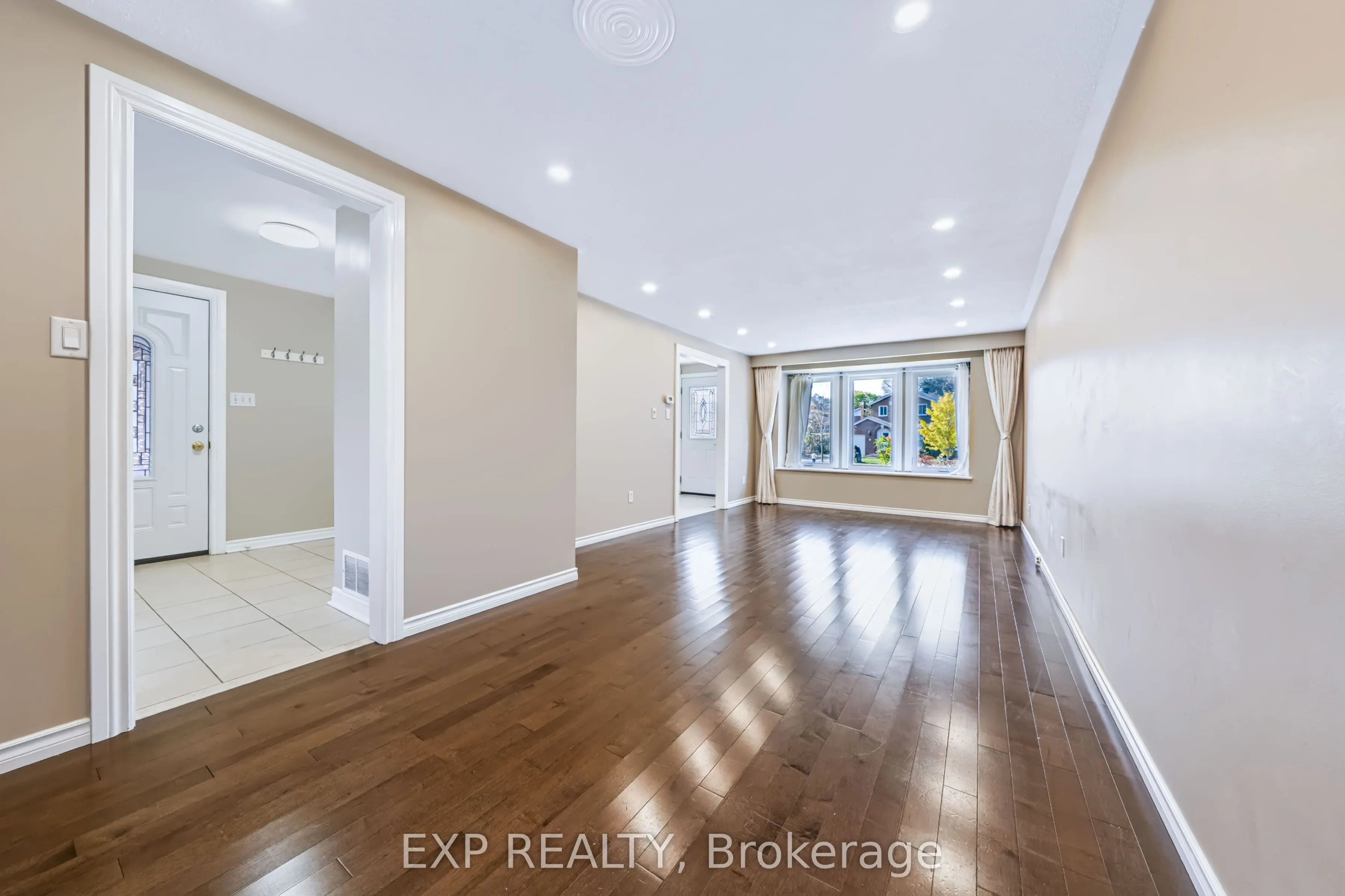 74 Longford Crescent