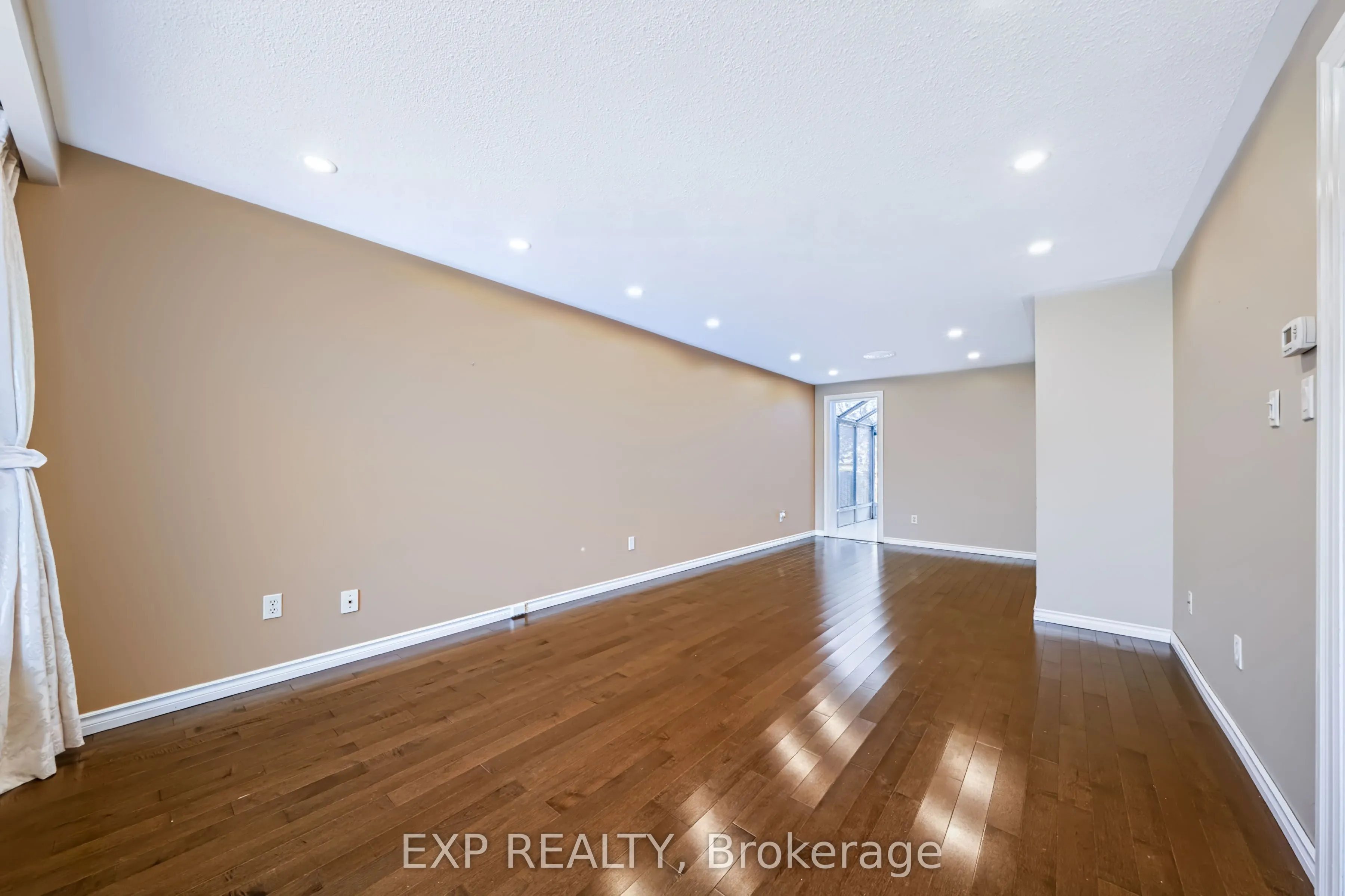 74 Longford Crescent