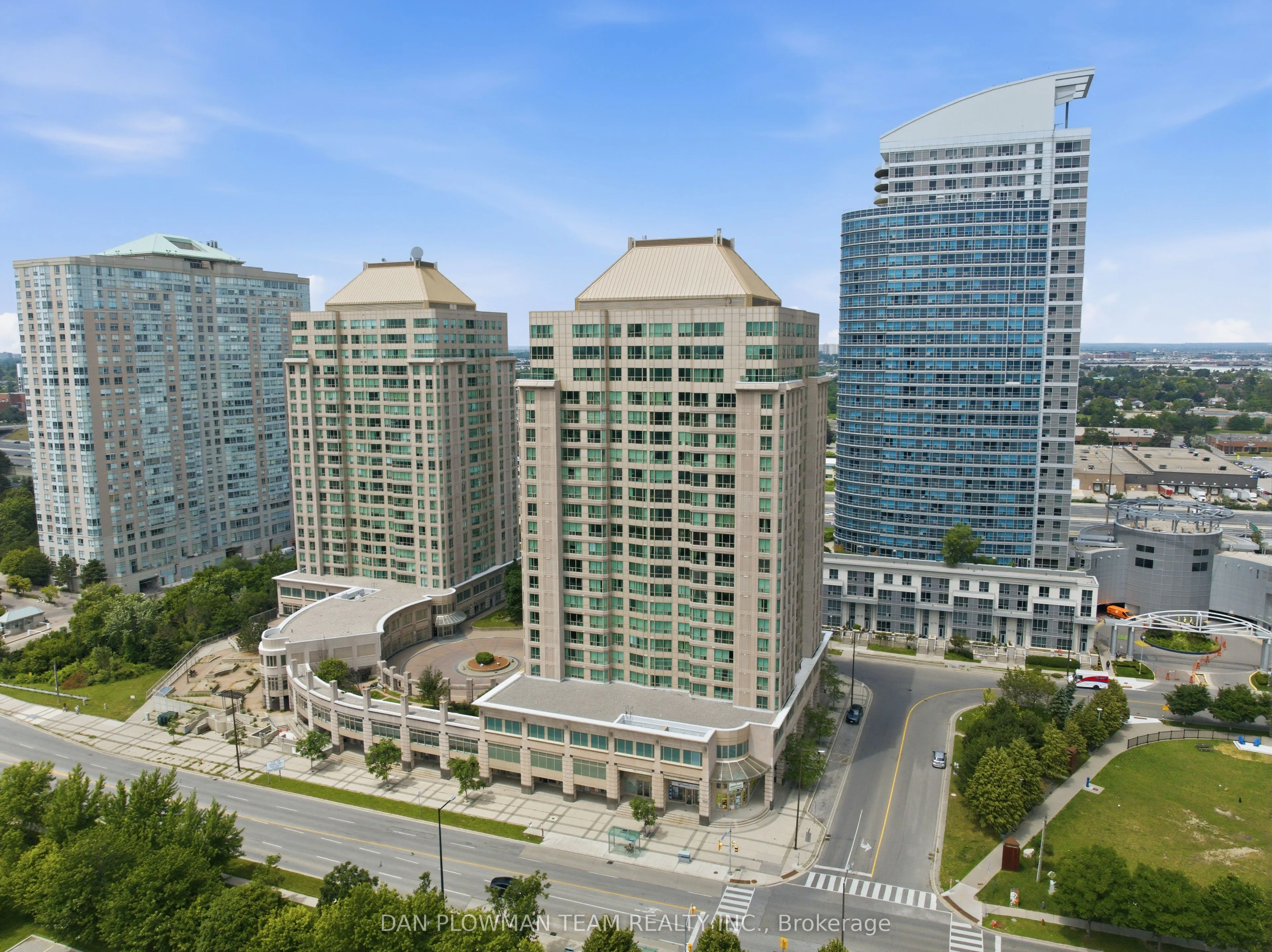 8 Lee Centre Drive #913