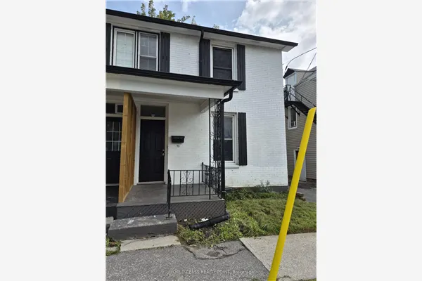 13 Brock Street E