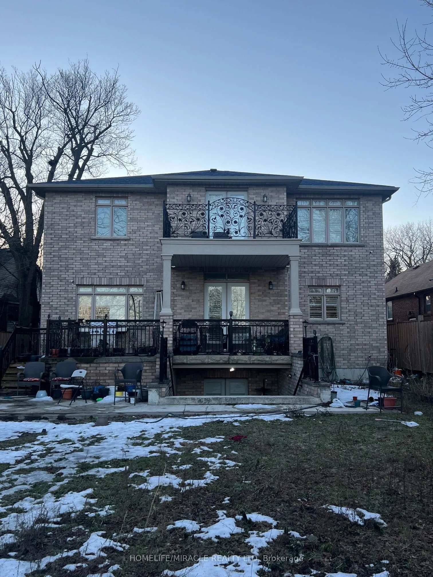 35 Drake Crescent