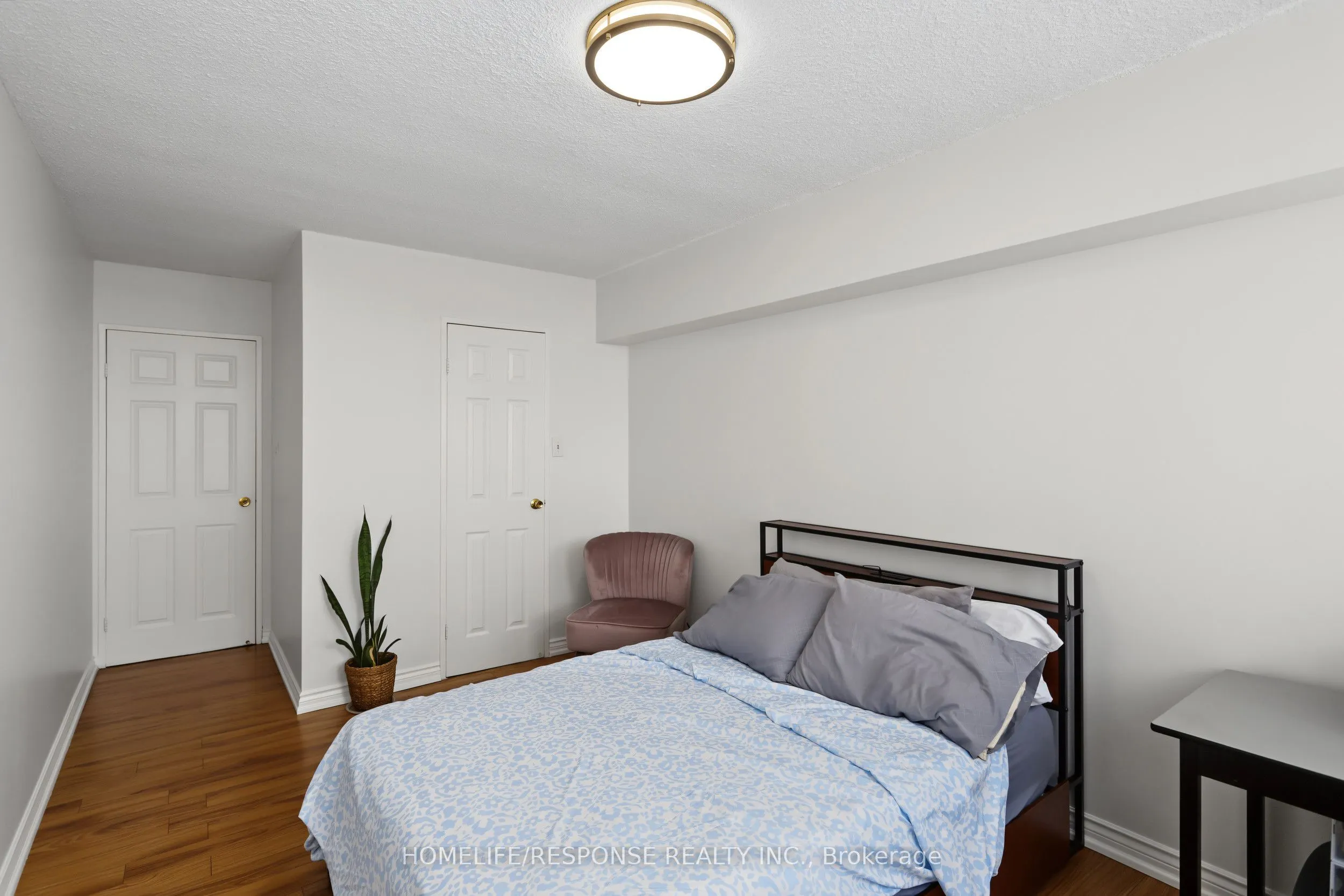 100 ECHO POINT #1801
