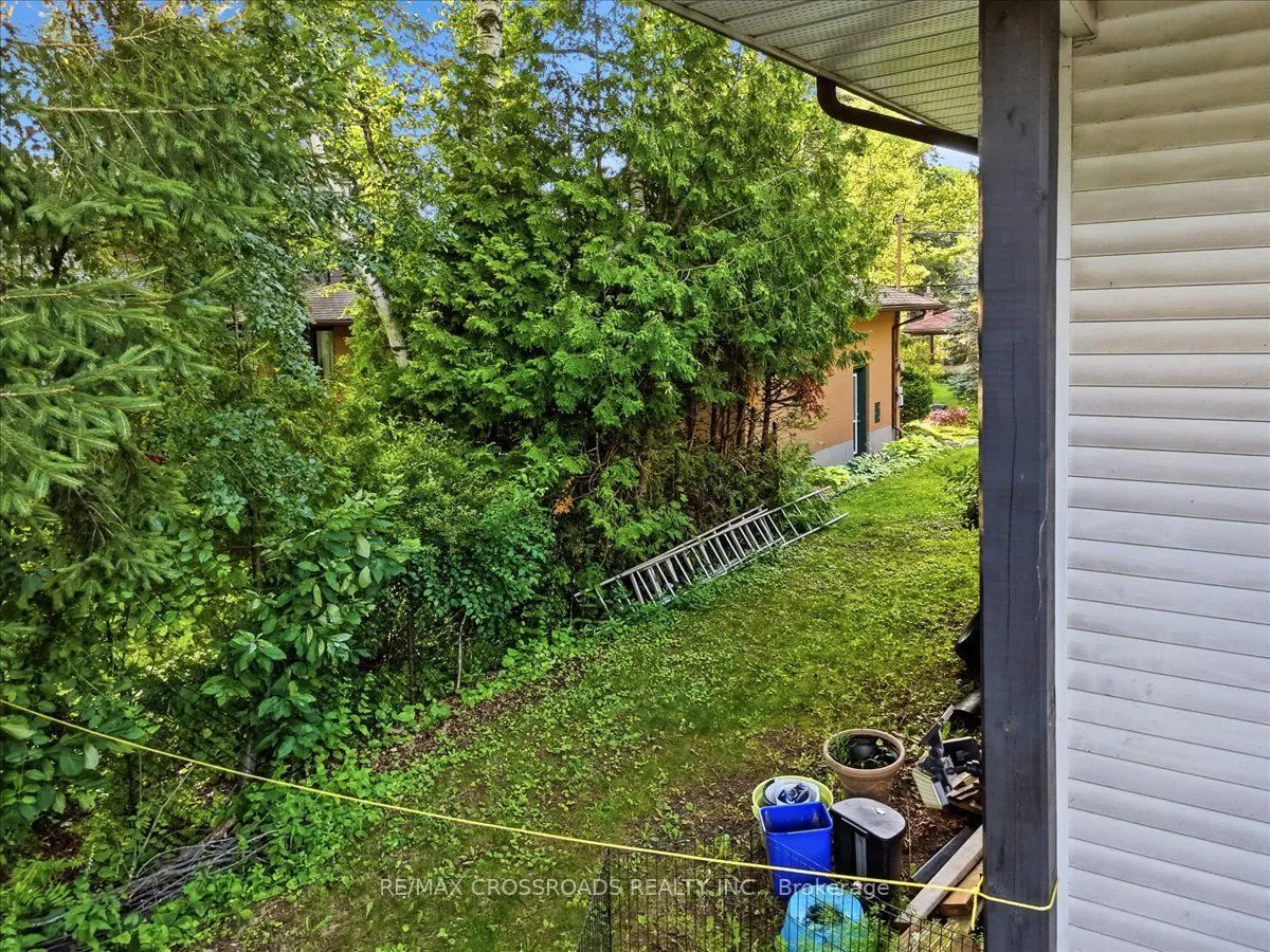239 Island Road