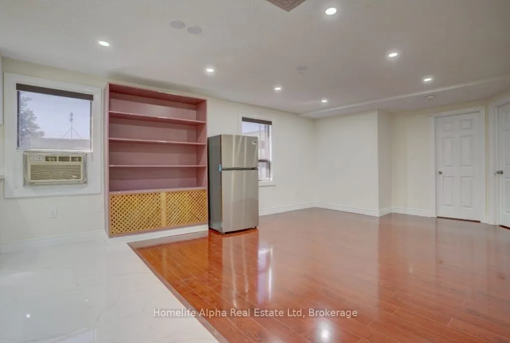 92 Bond Street #Upper B