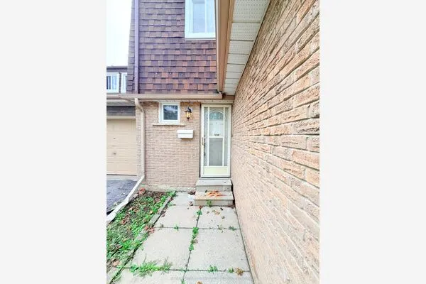 1028 Bridletowne Circle