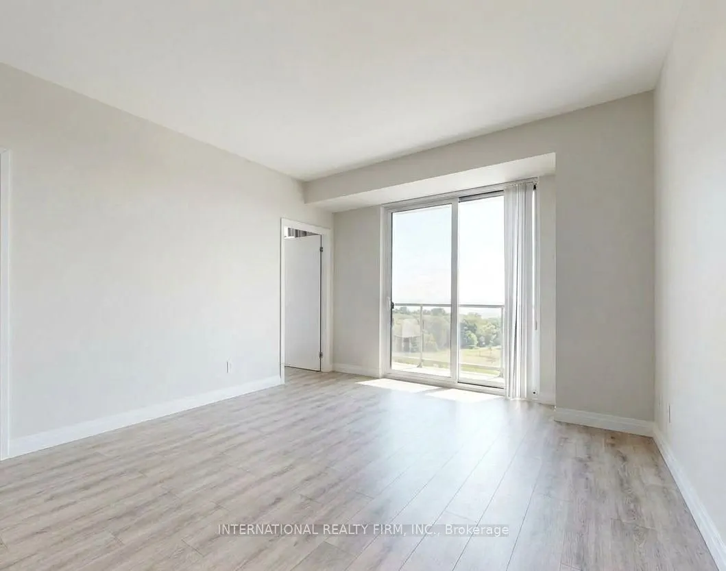 22 East Haven Drive #812