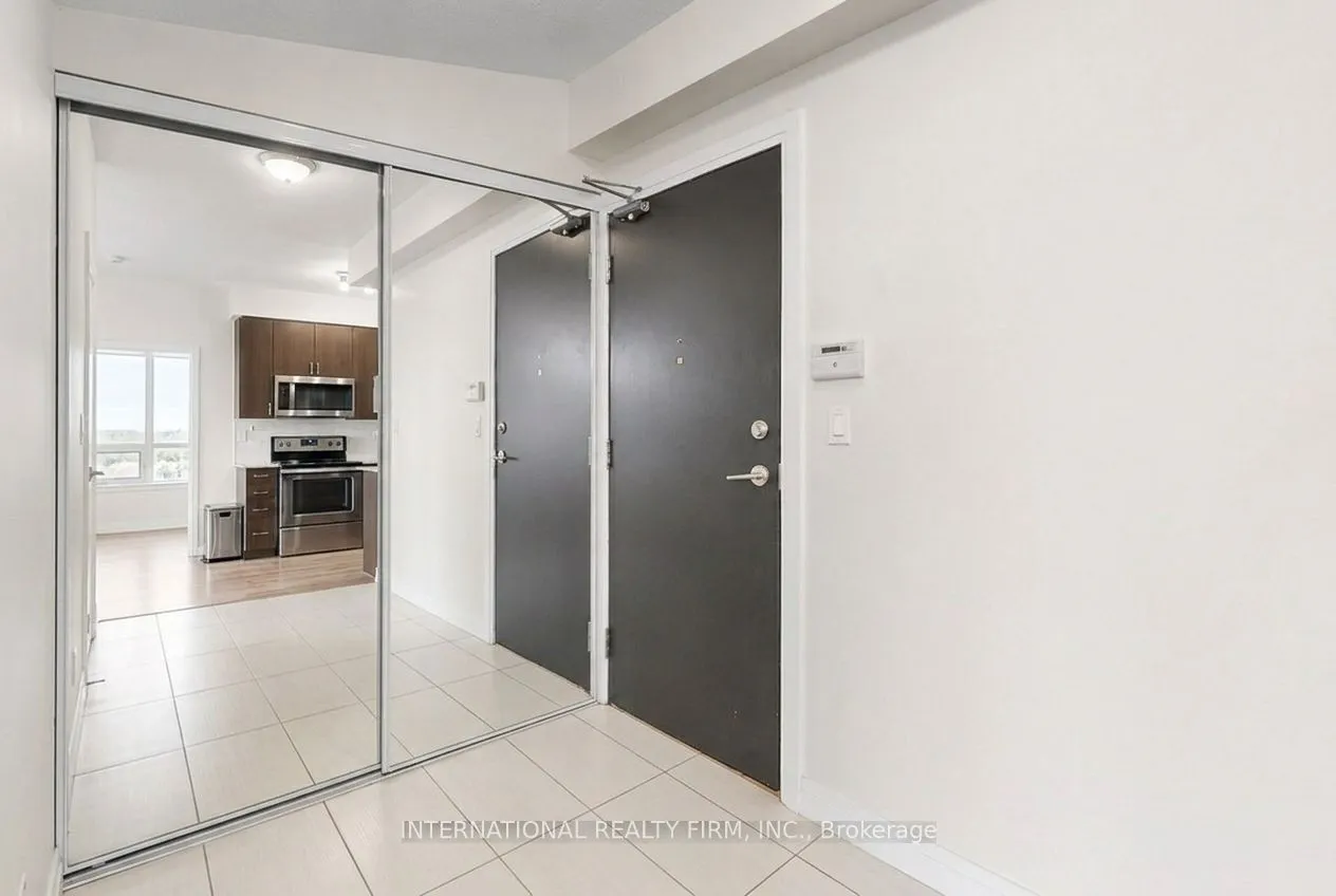 22 East Haven Drive #812
