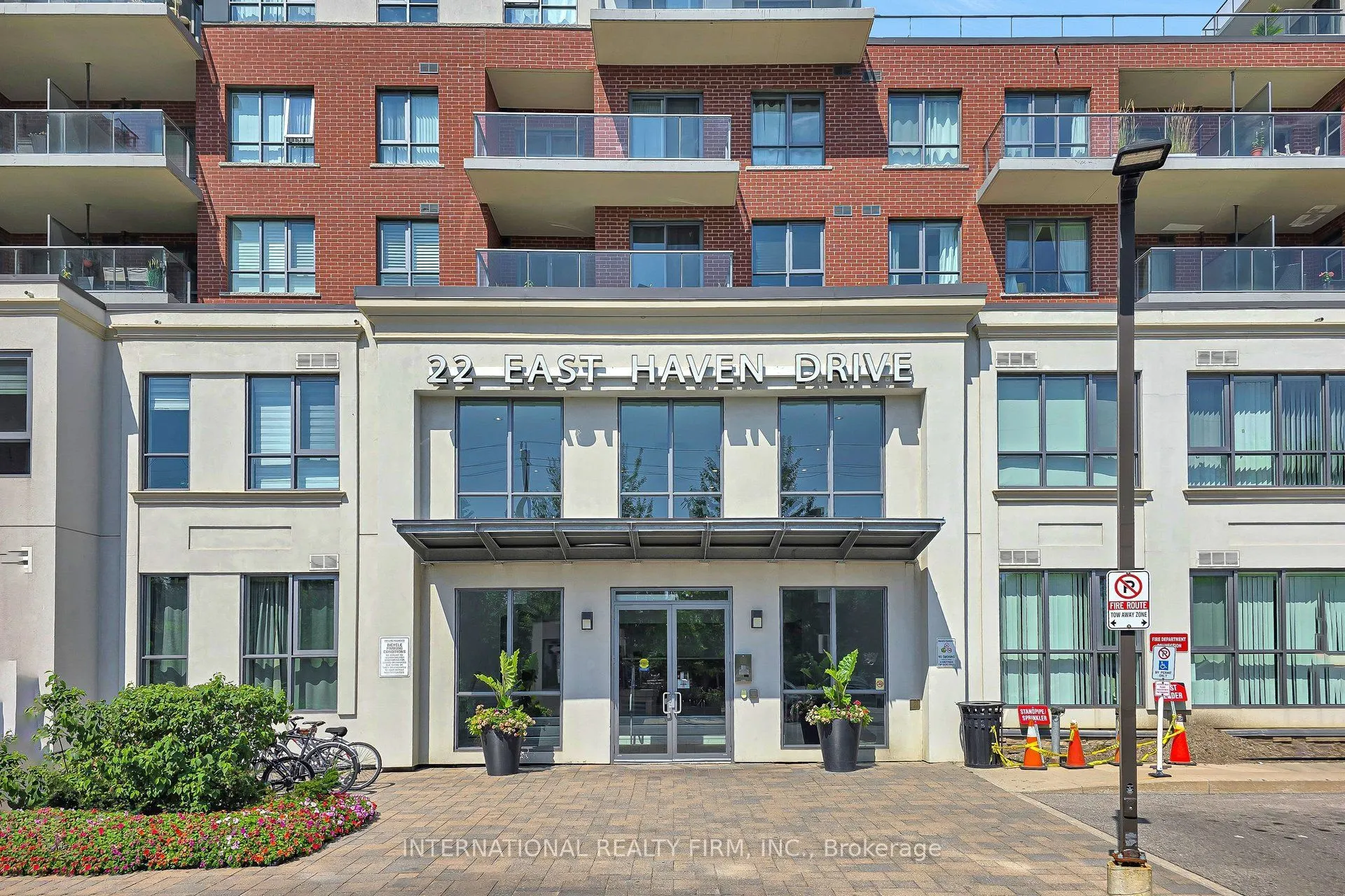 22 East Haven Drive #812