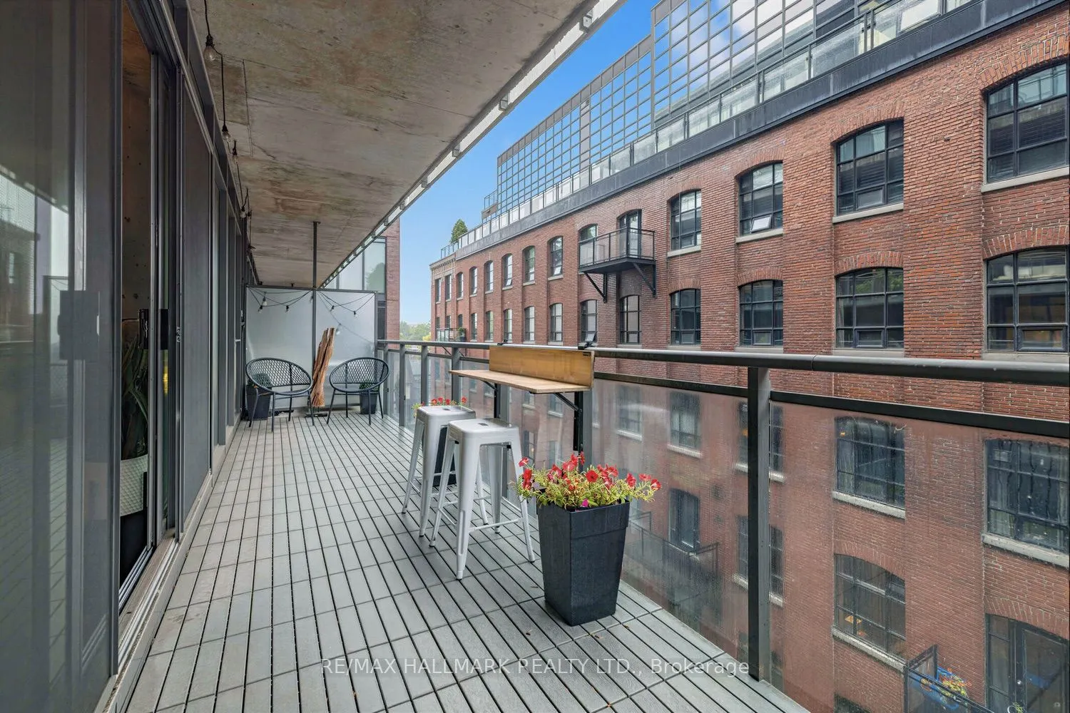 90 Broadview Avenue #408